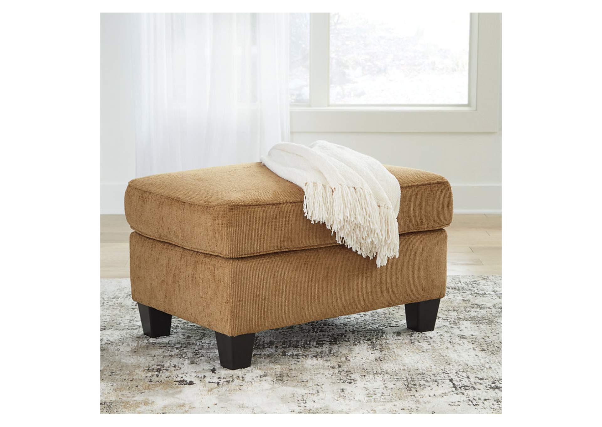 Erinslane Ottoman,Benchcraft