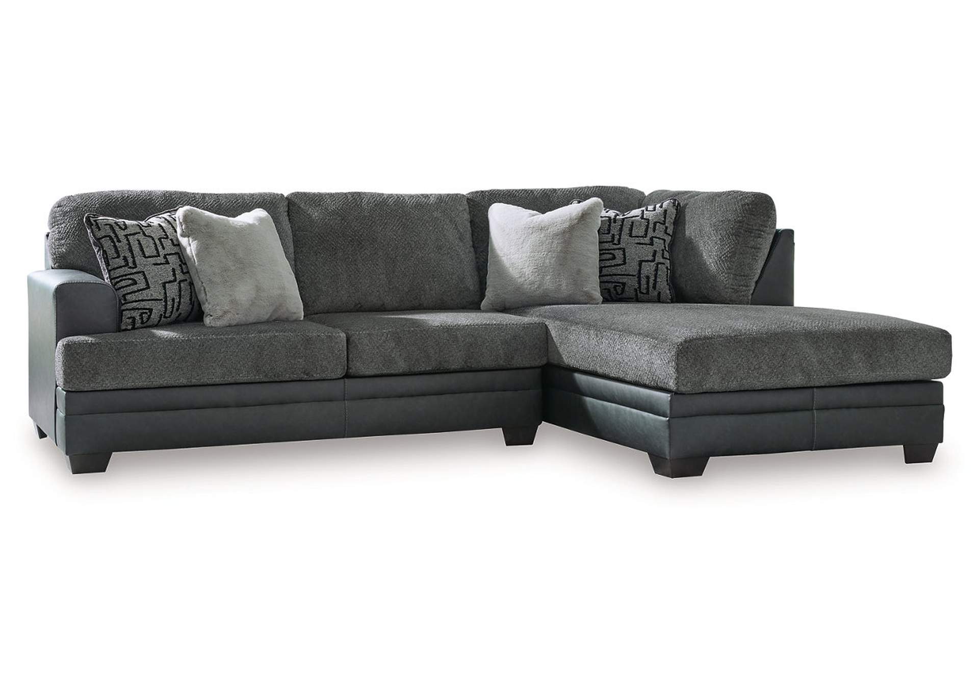 Brixley Pier 2-Piece Sectional with Chaise,Benchcraft