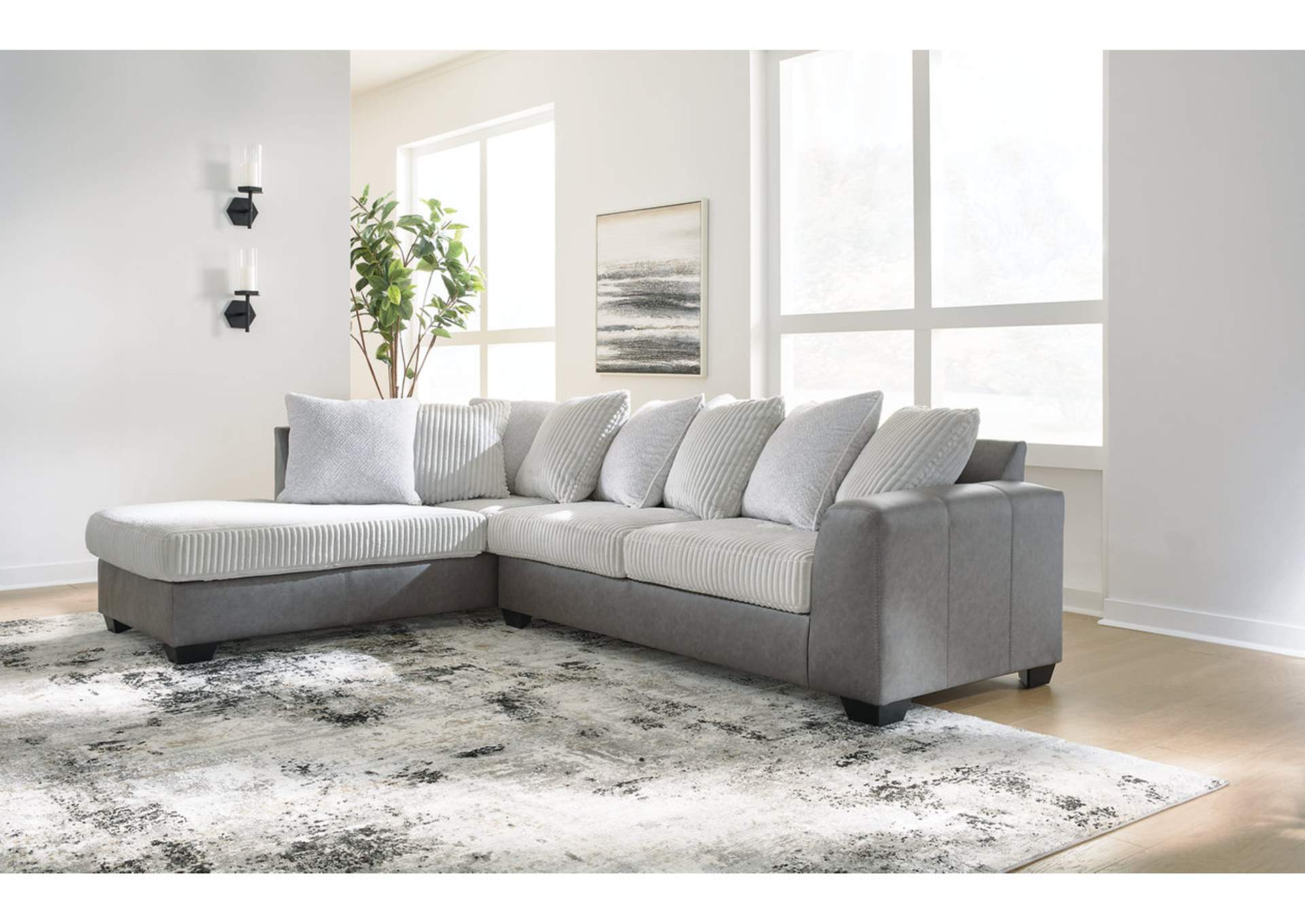 Clairette Court 2-Piece Sectional with Chaise,Benchcraft