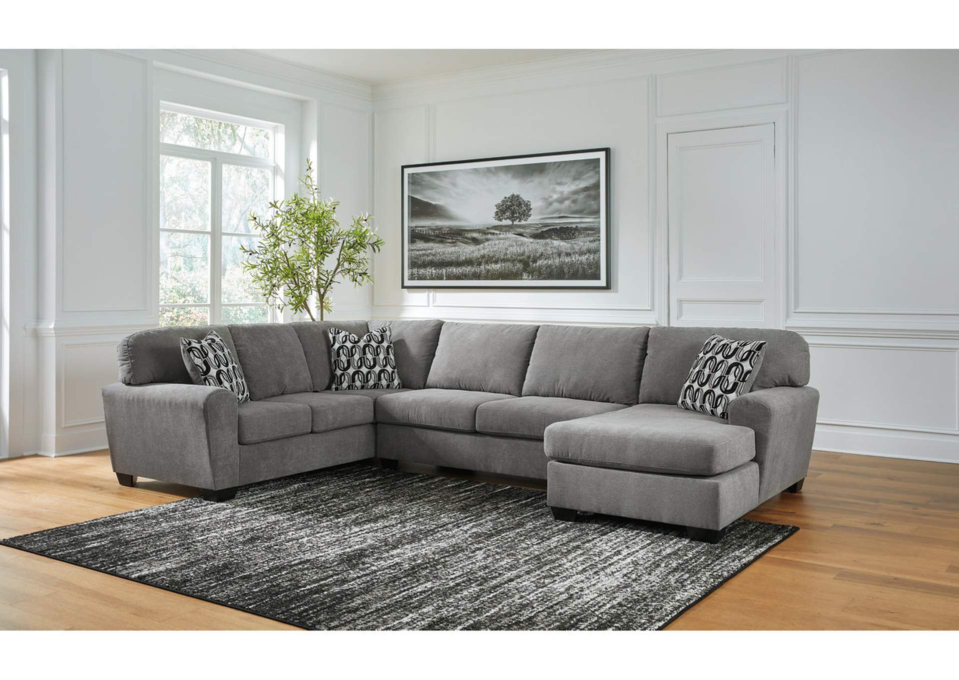 Birkdale Court 3-Piece Sectional with Chaise,Benchcraft