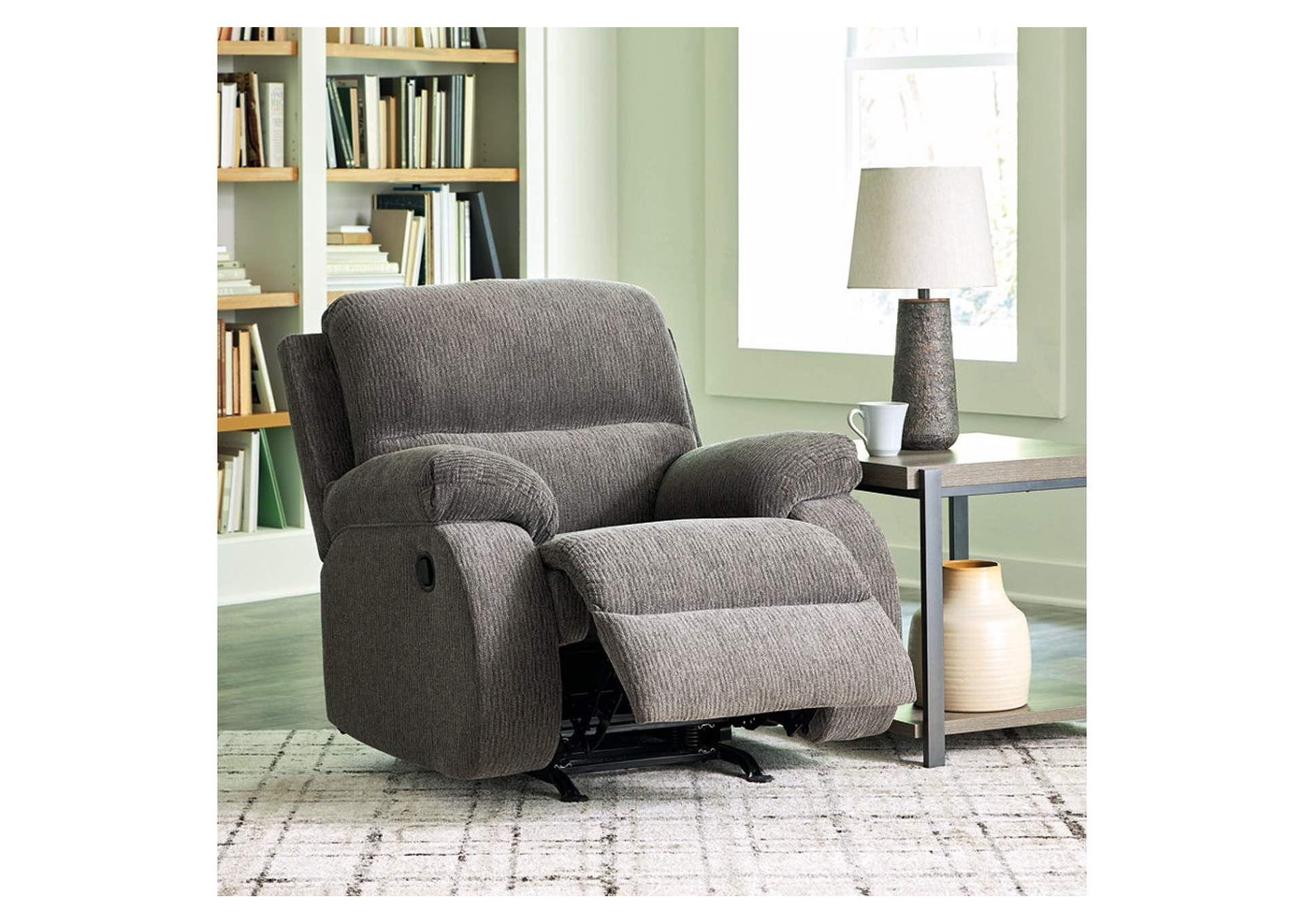 Scranto Recliner,Signature Design By Ashley