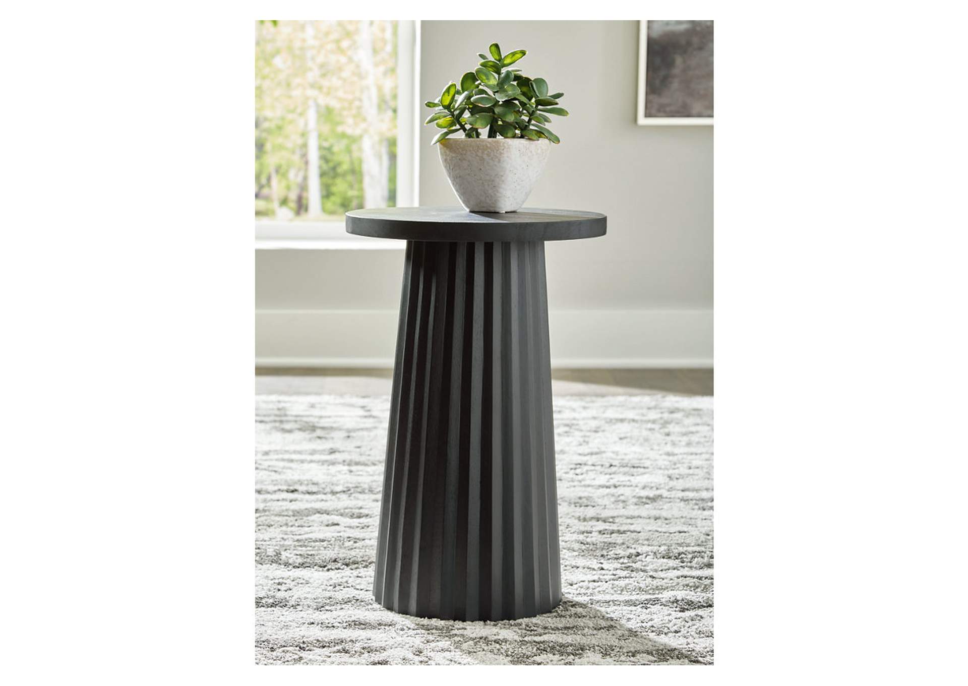 Ceilby Accent Table,Signature Design By Ashley