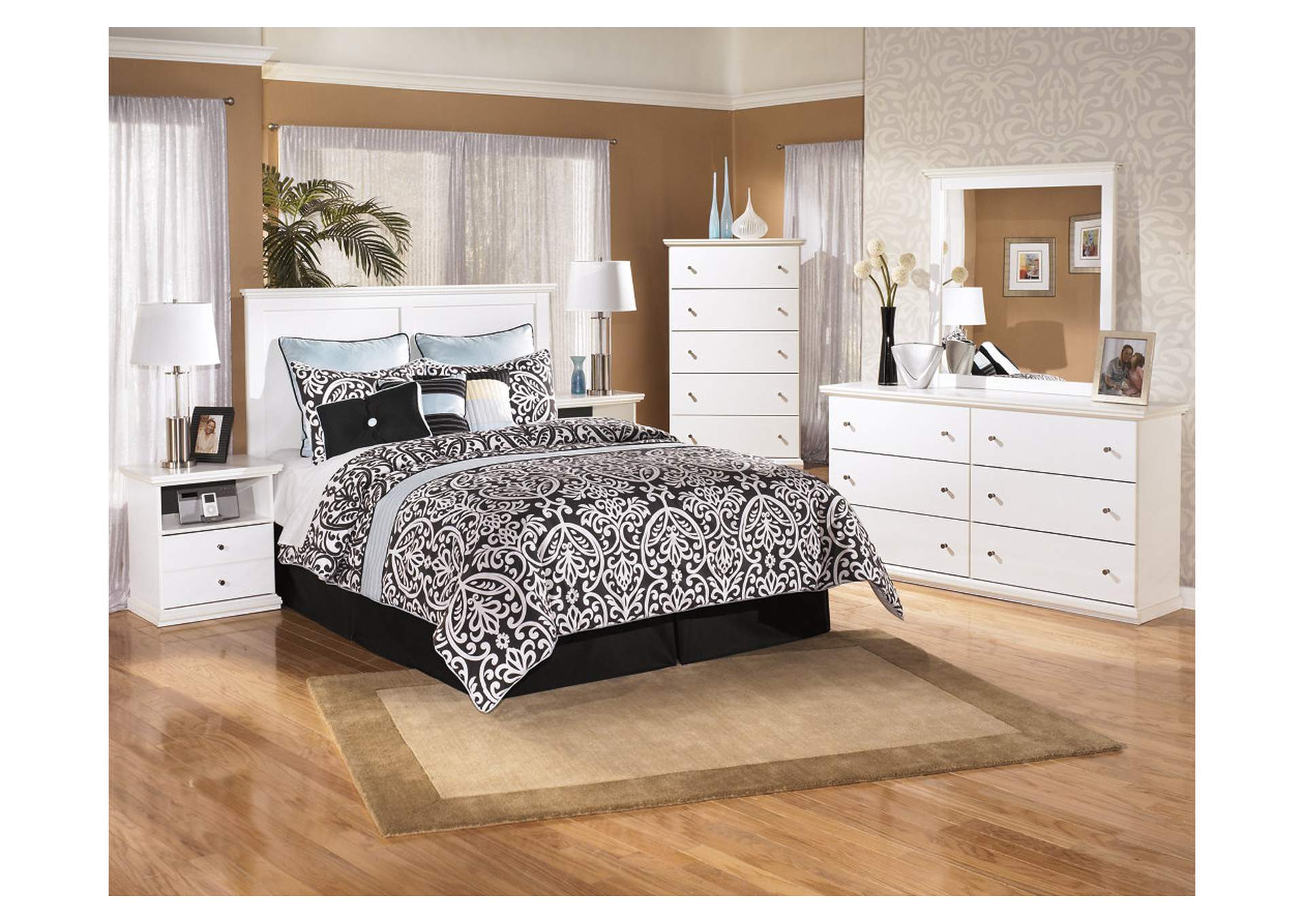 Bostwick Shoals Queen/Full Panel Headboard Bed with Mirrored Dresser, Chest and Nightstand,Signature Design By Ashley