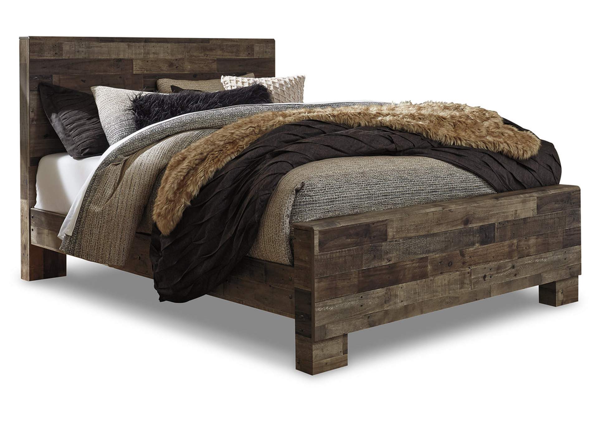 Derekson Queen Panel Bed with Dresser,Benchcraft