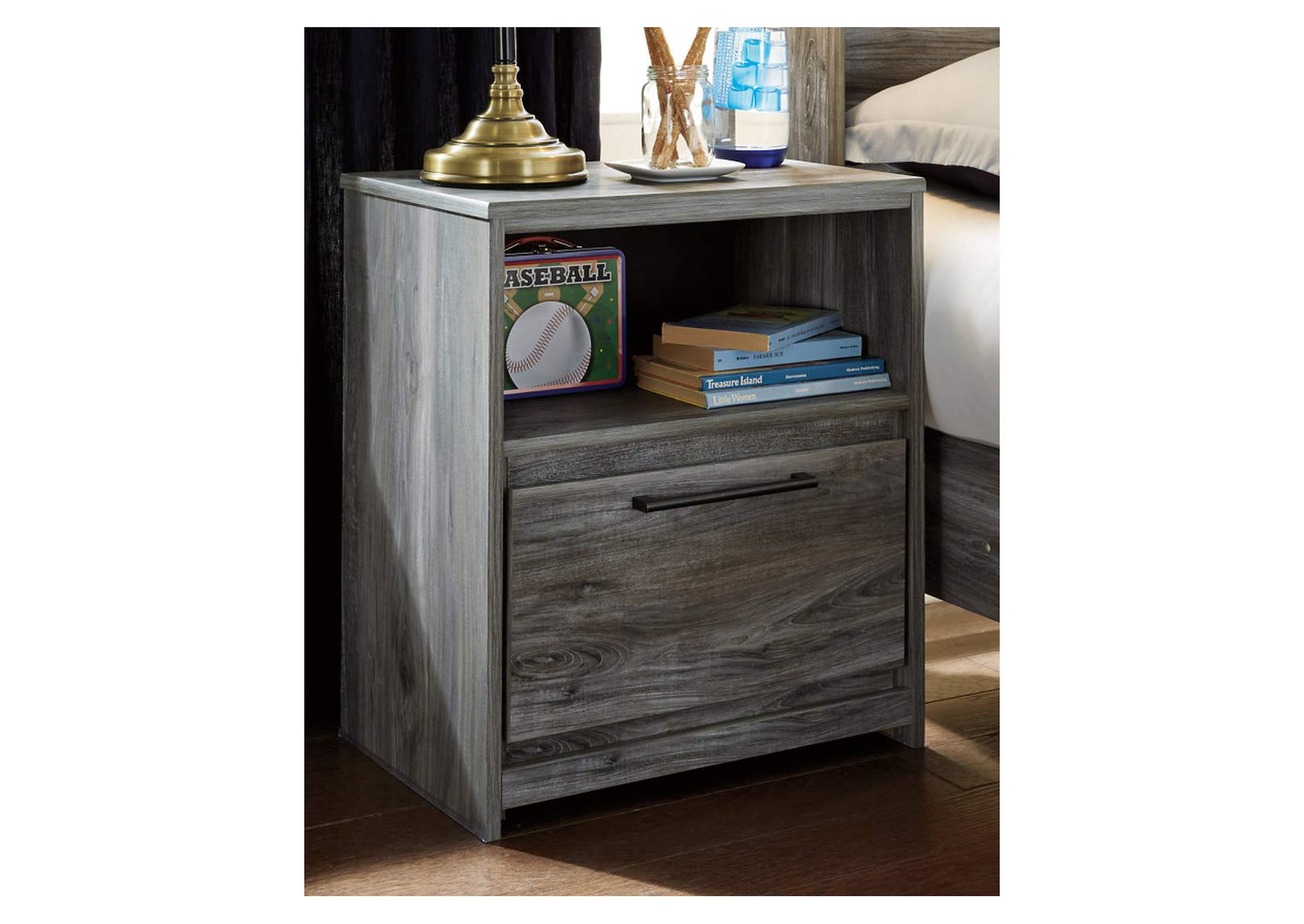 Baystorm King Panel Bed with Mirrored Dresser and 2 Nightstands,Signature Design By Ashley