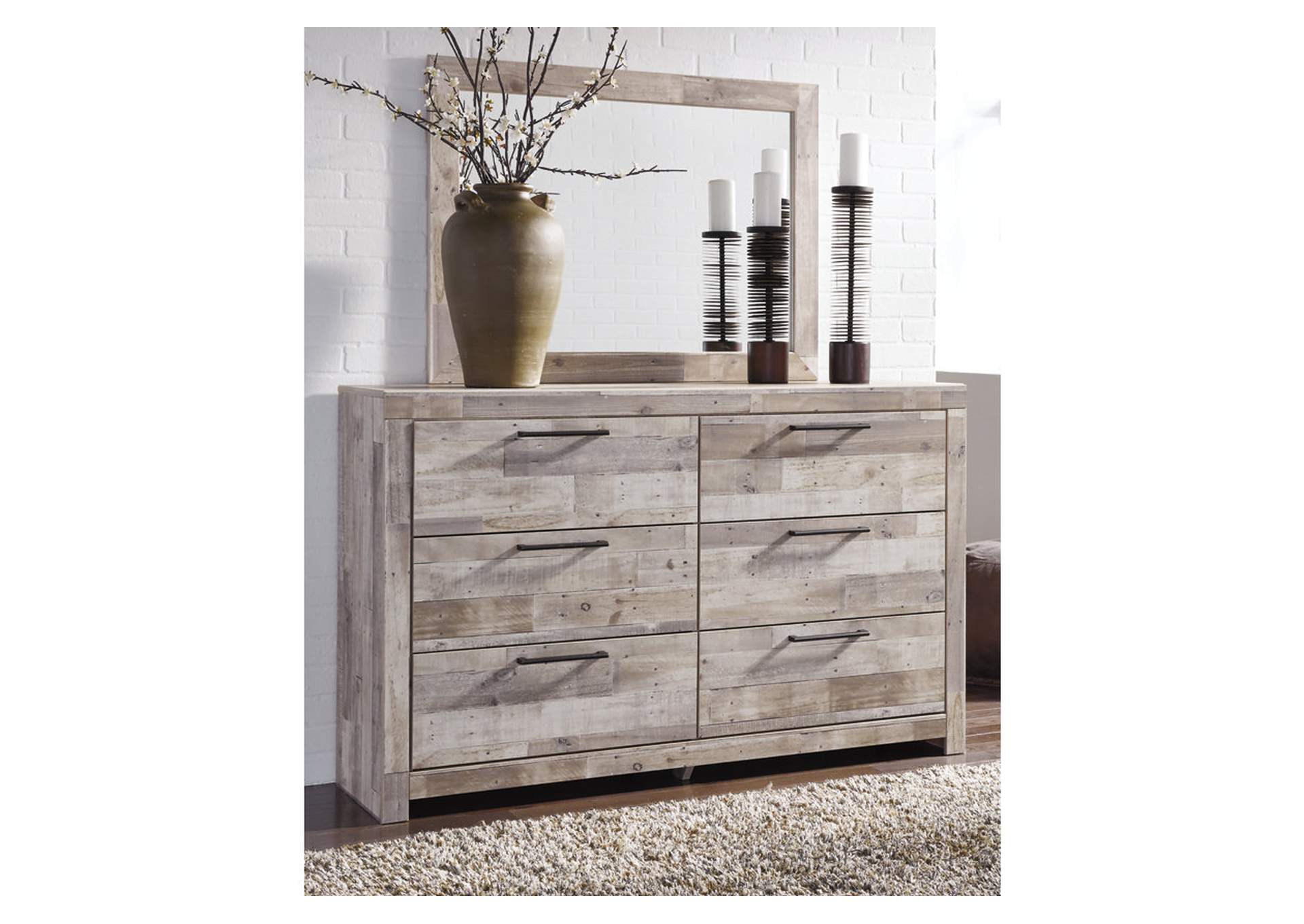 Effie Queen Panel Bed with Mirrored Dresser,Signature Design By Ashley