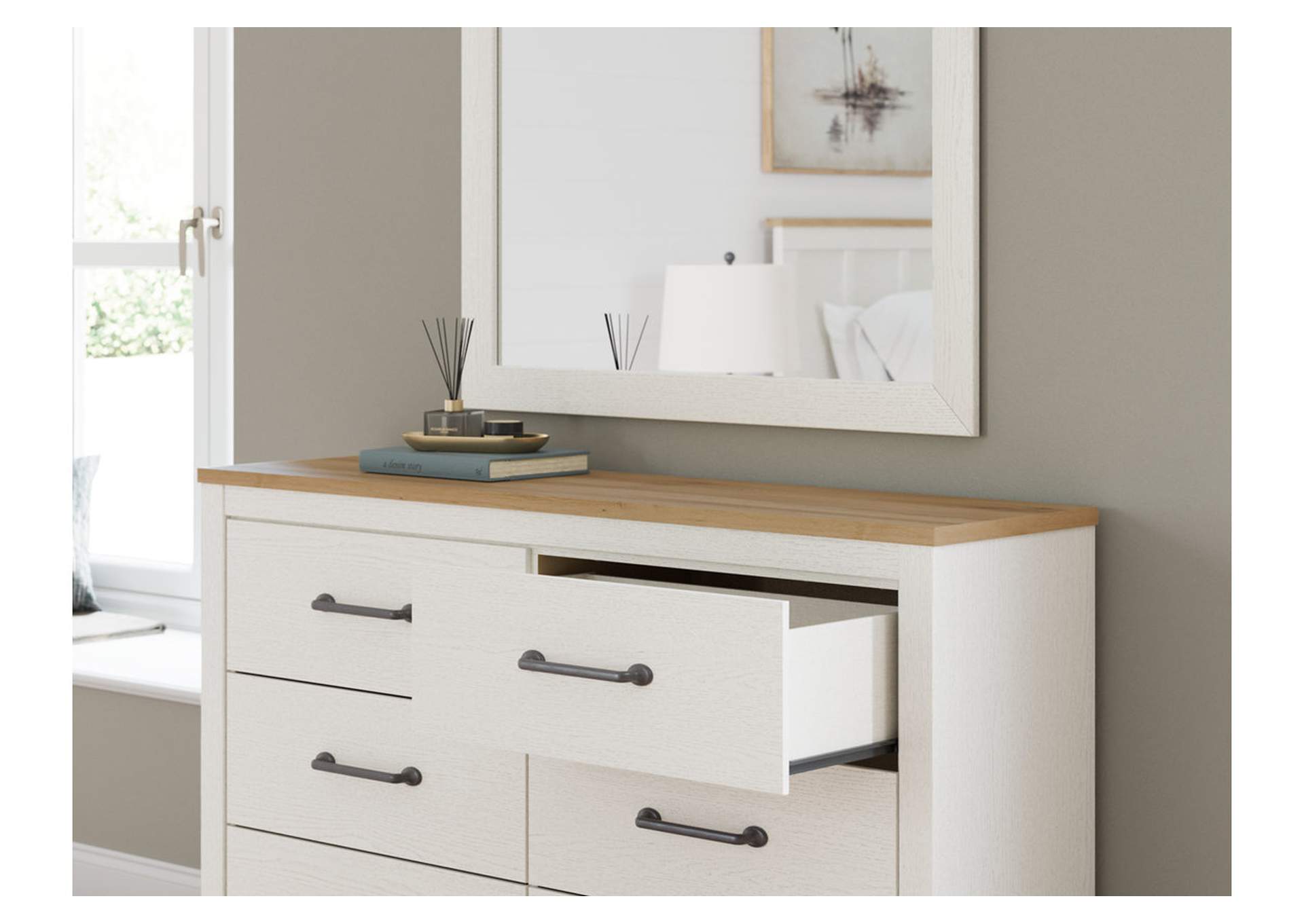 Linnocreek Twin Panel Bed with Mirrored Dresser,Benchcraft