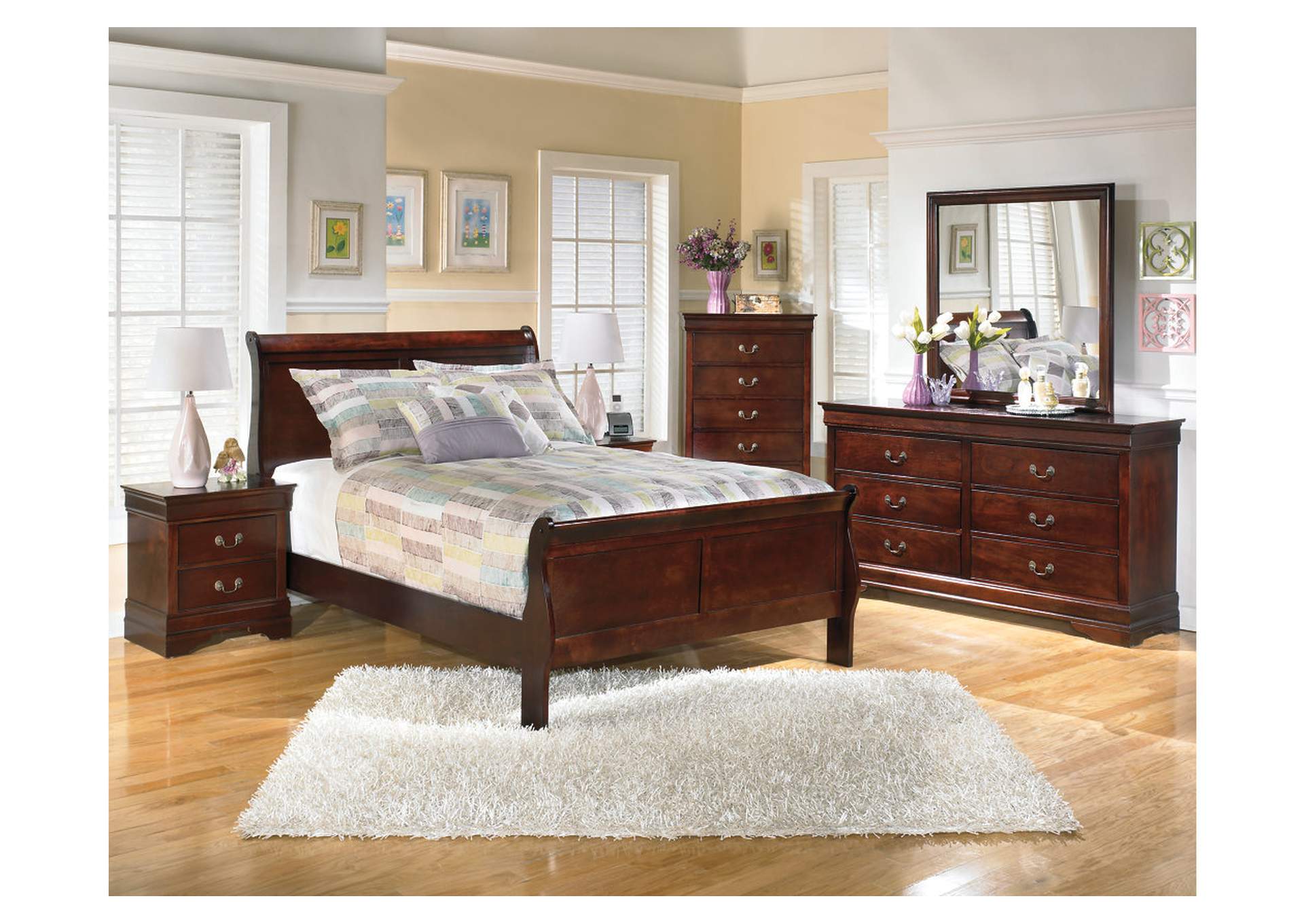 Alisdair Full Sleigh Bed with Mirrored Dresser,Signature Design By Ashley