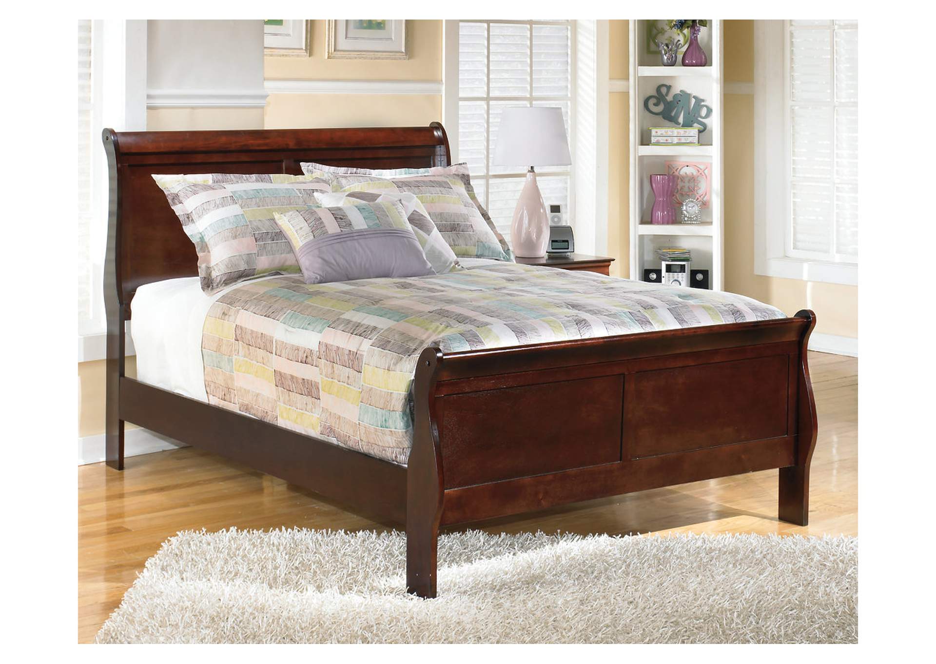 Alisdair Full Sleigh Bed, Dresser, Mirror, Chest and Nightstand,Signature Design By Ashley