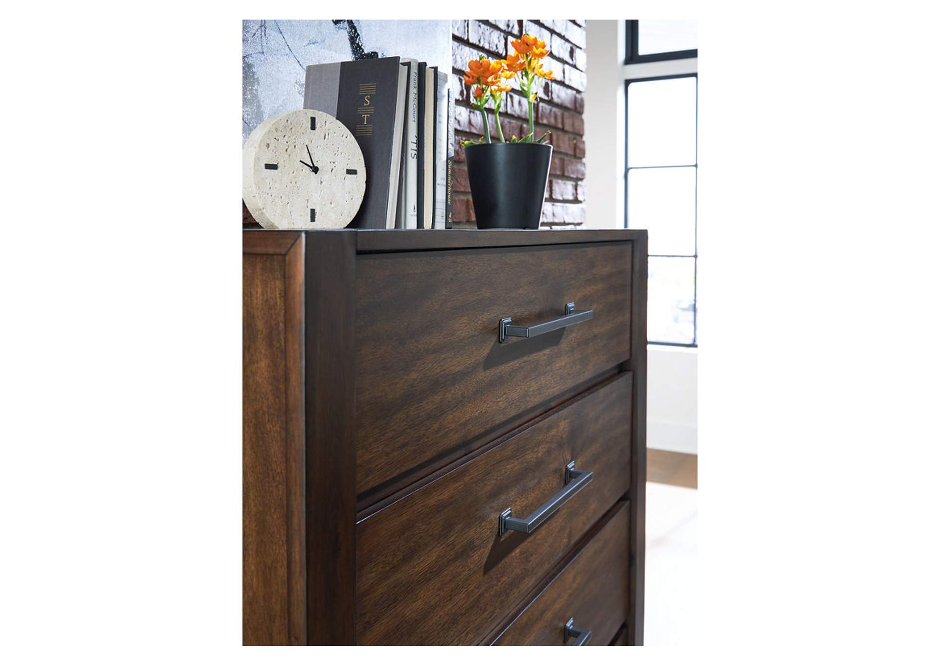 Zumbado Chest of Drawers,Ashley