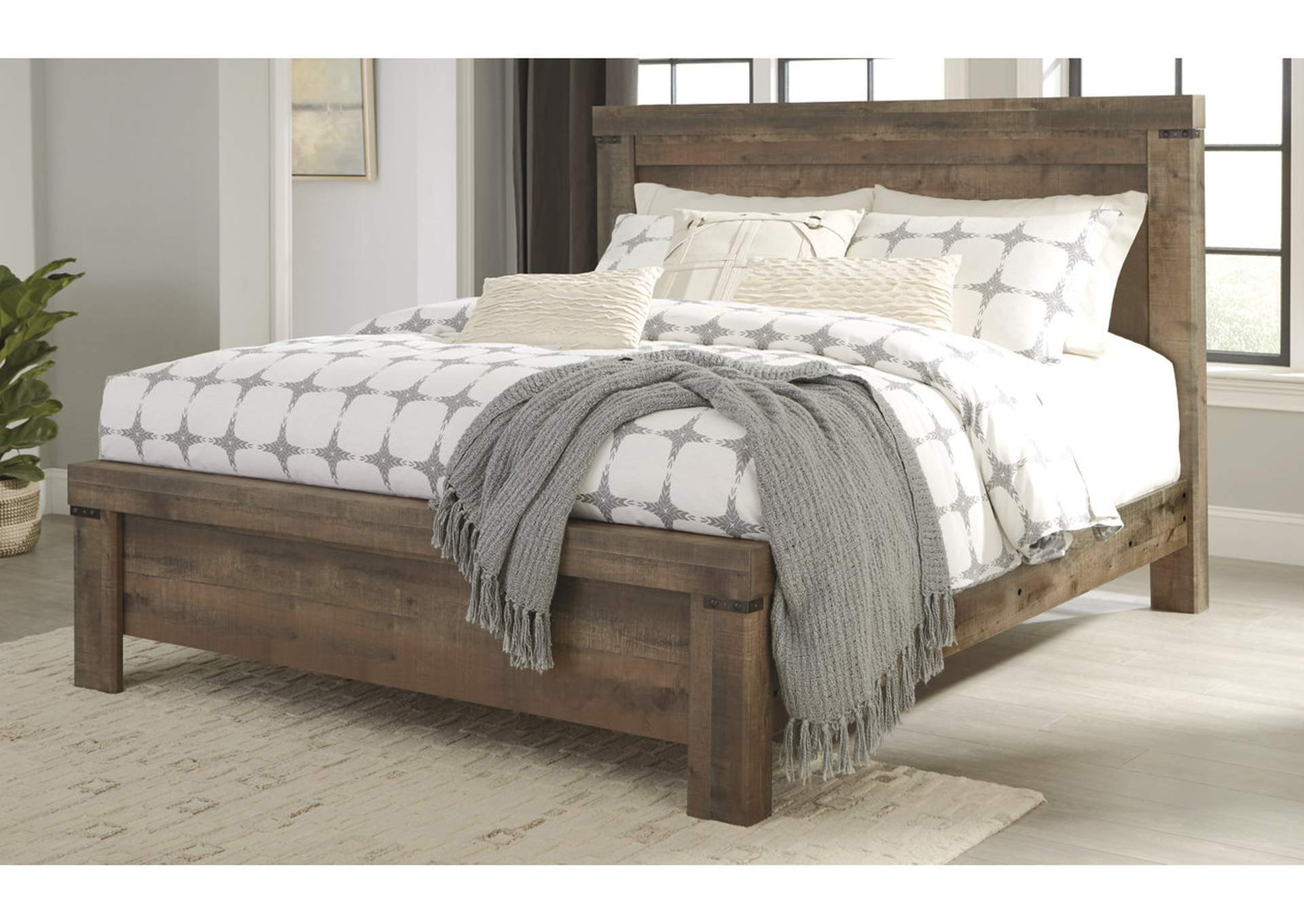 Trinell King Panel Bed,Signature Design By Ashley