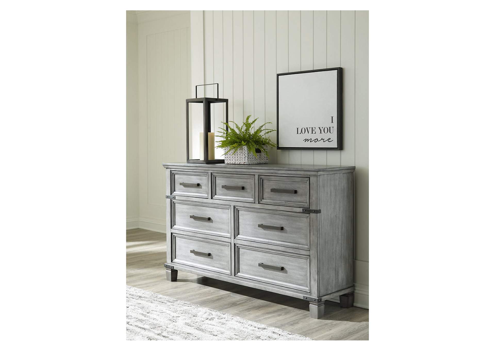 Russelyn Dresser,Signature Design By Ashley