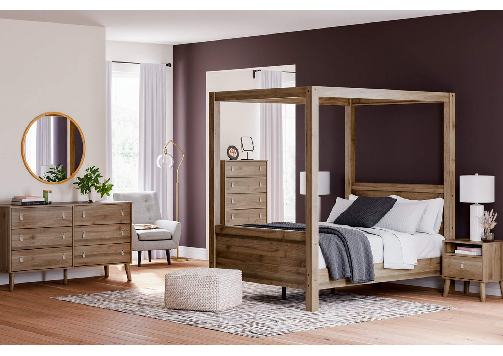 Aprilyn Full Canopy Bed,Signature Design By Ashley