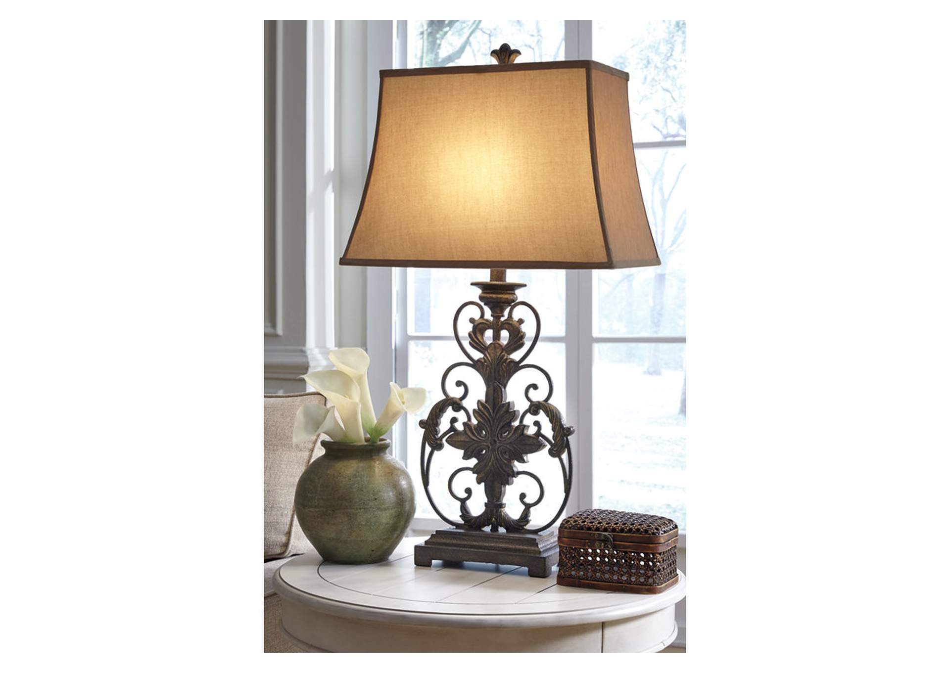 Sallee Table Lamp (Set of 2),Signature Design By Ashley