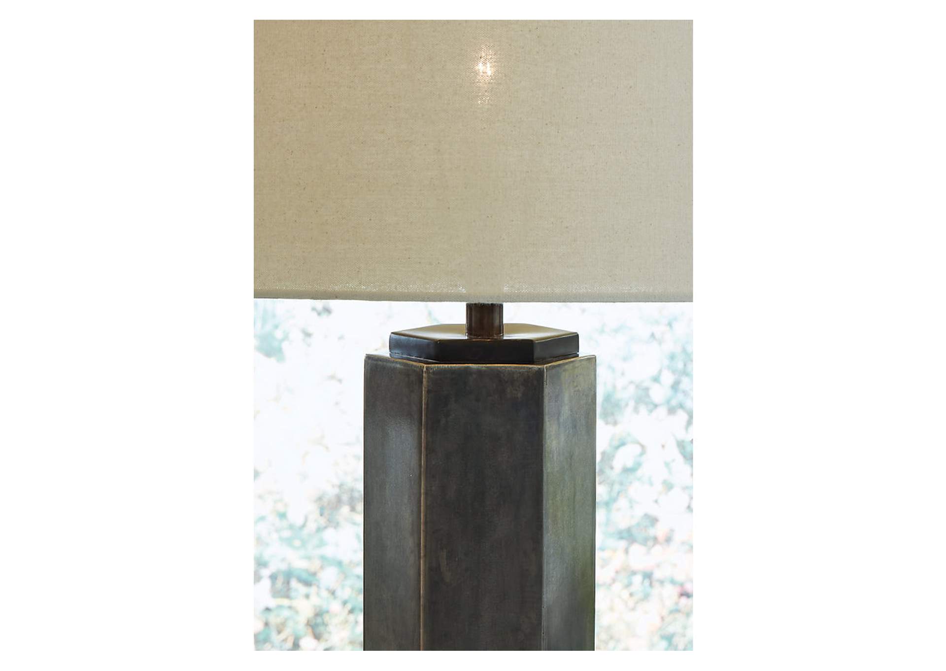 Dirkton Table Lamp,Signature Design By Ashley