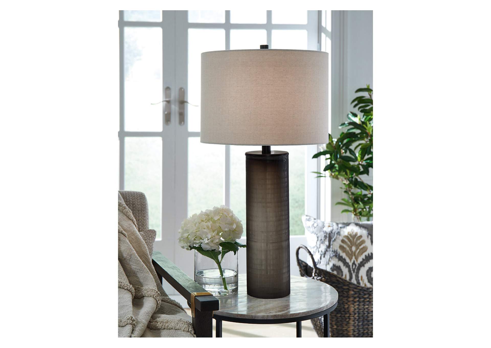 Dingerly Table Lamp,Signature Design By Ashley