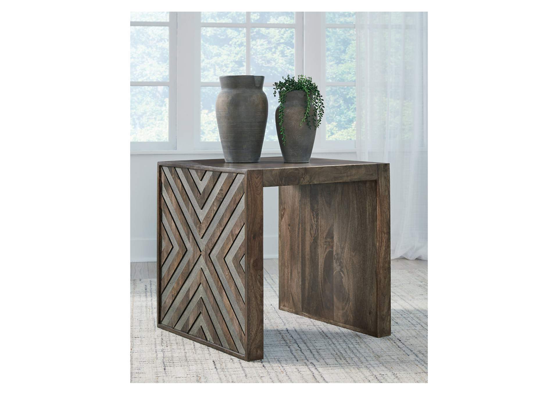 Dreggan End Table,Signature Design By Ashley