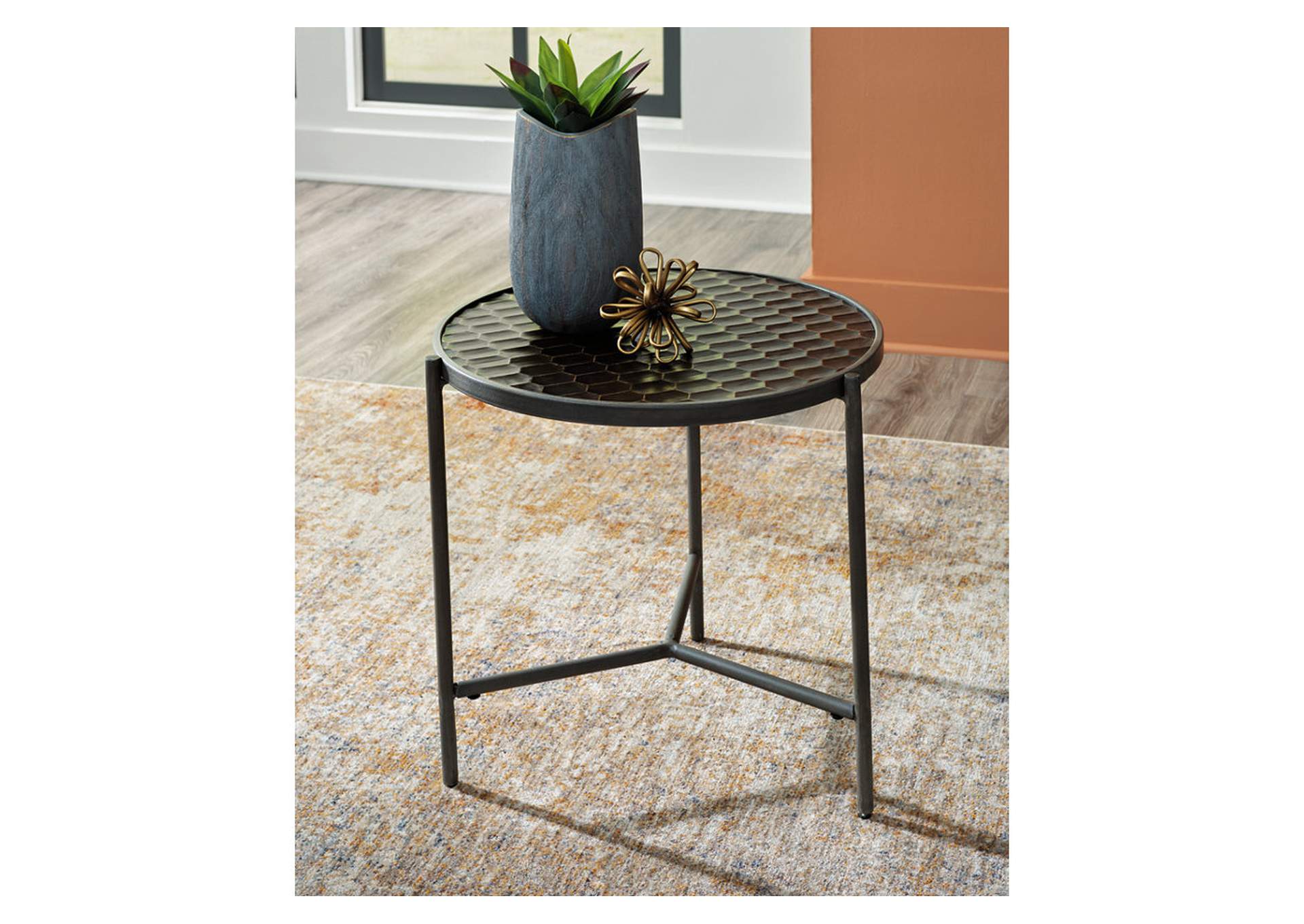 Doraley Coffee Table with 1 End Table,Signature Design By Ashley