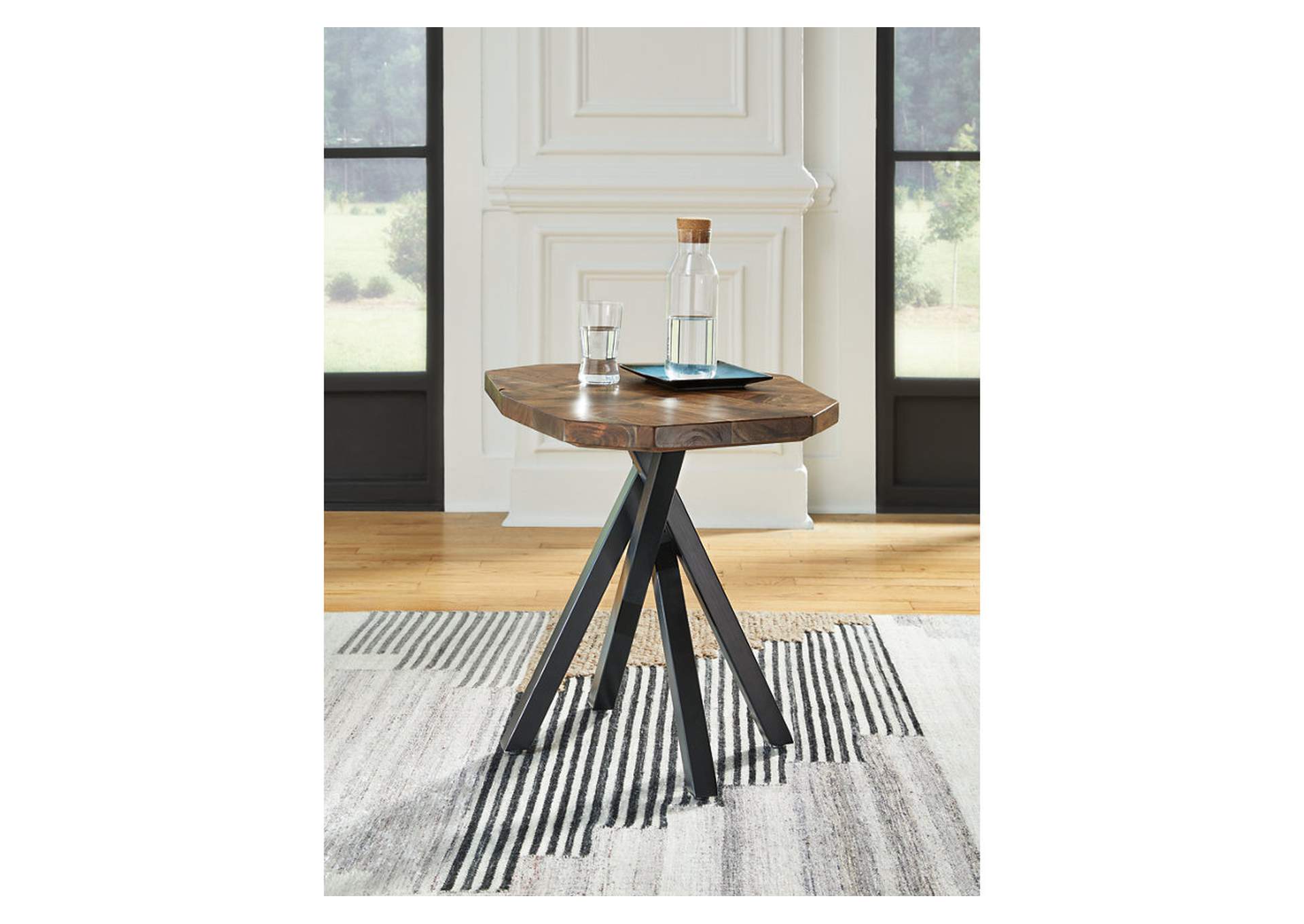 Haileeton Coffee Table with 2 End Tables,Signature Design By Ashley