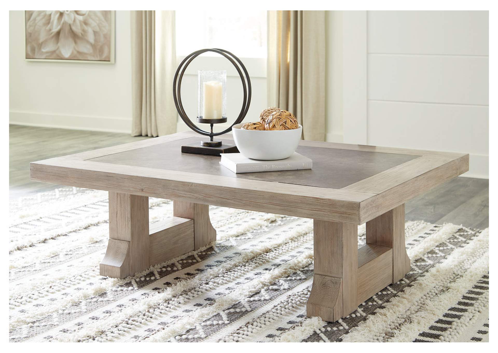 Hennington Coffee Table with 2 End Tables,Signature Design By Ashley