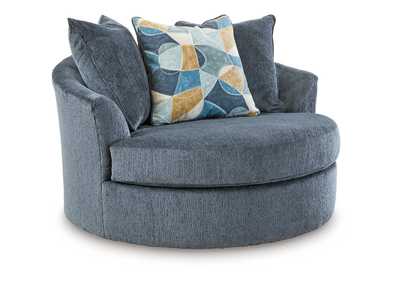 Image for Maxon Place Oversized Swivel Accent Chair