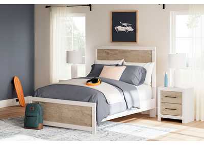 Charbitt Full Panel Bed with Mirrored Dresser, Chest and 2 Nightstands,Signature Design By Ashley