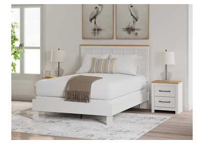 Linnocreek Queen Panel Bed with Mirrored Dresser,Benchcraft