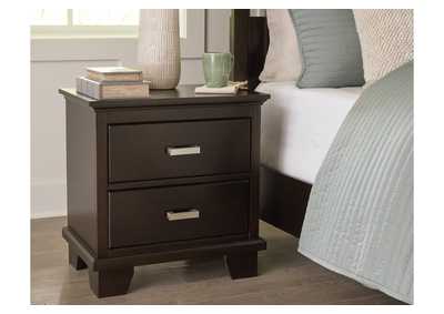 Covetown California King Panel Bed with Mirrored Dresser, Chest and 2 Nightstands,Signature Design By Ashley