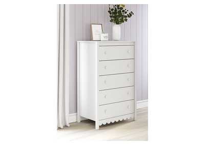 Hallityn Chest of Drawers,Signature Design By Ashley