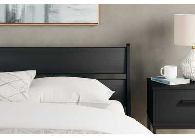 Socalle Queen Panel Platform Bed with Dresser and 2 Nightstands,Signature Design By Ashley