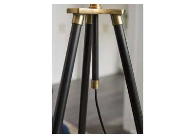 Cashner Floor Lamp,Signature Design By Ashley