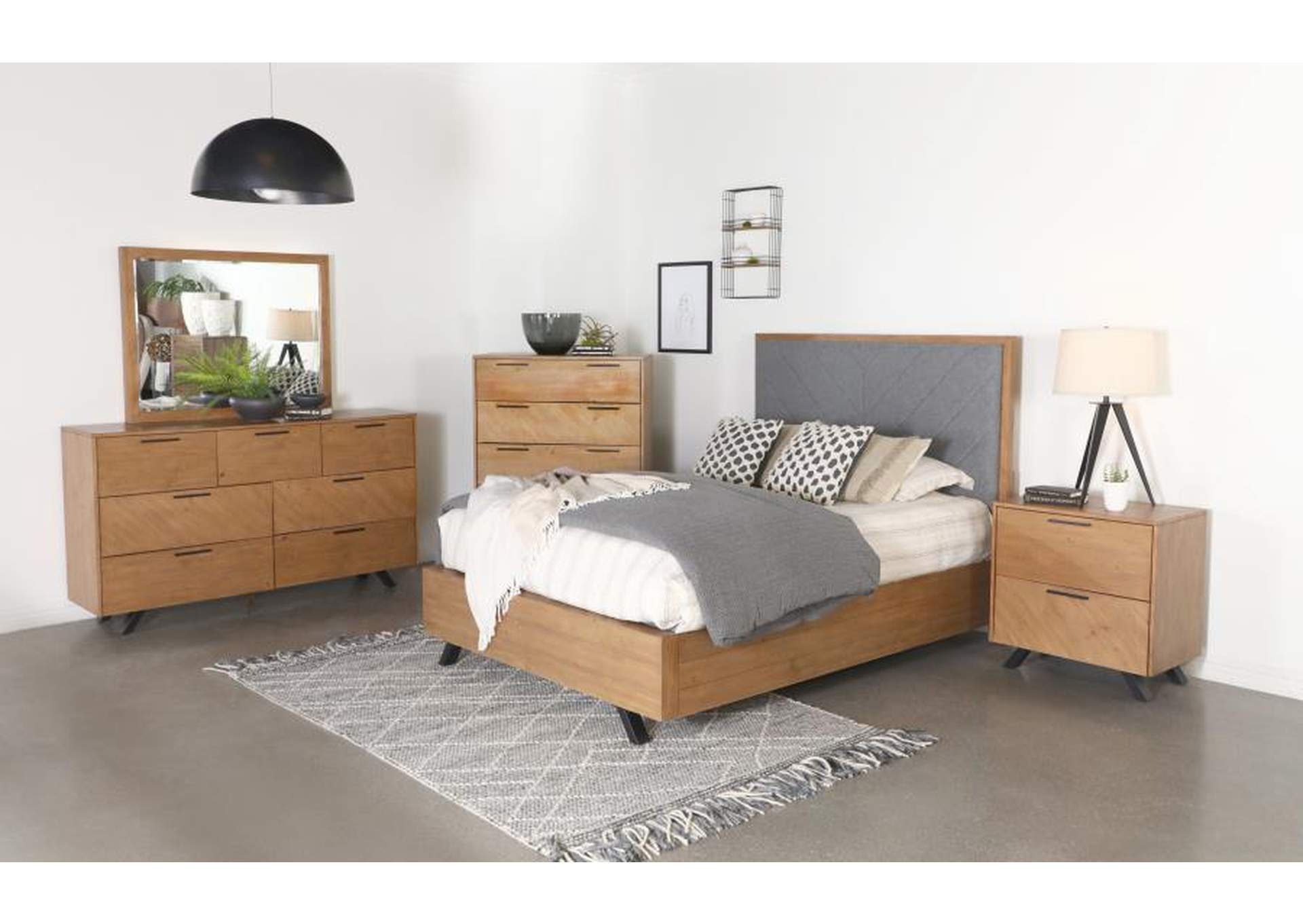 Taylor 3-Piece Queen Bedroom Set Light Honey Brown And Grey,Coaster Furniture