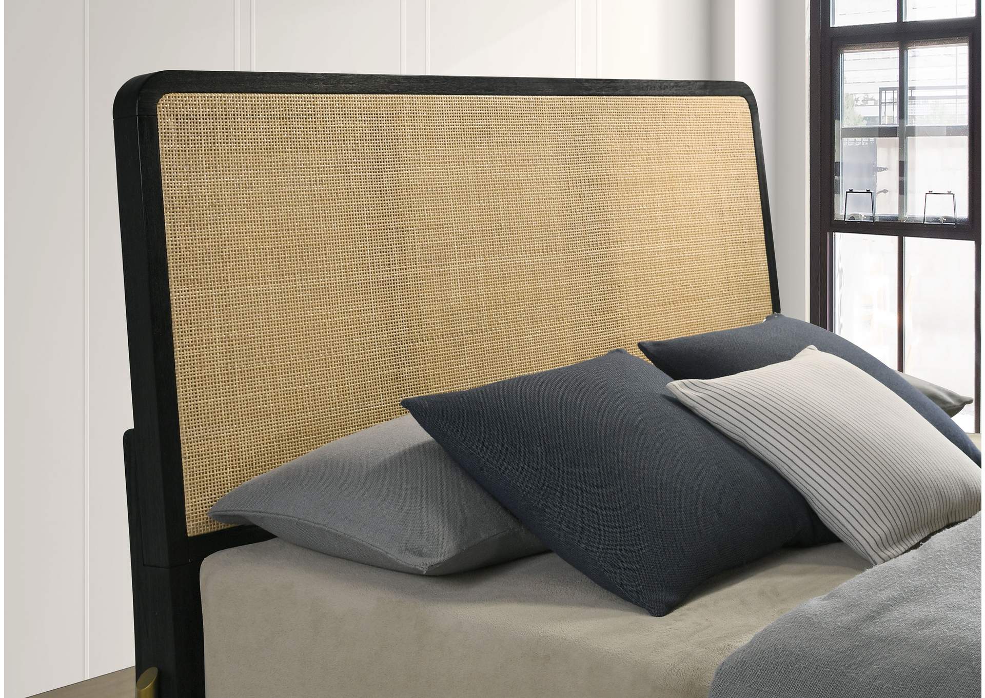QUEEN BED,Coaster Furniture