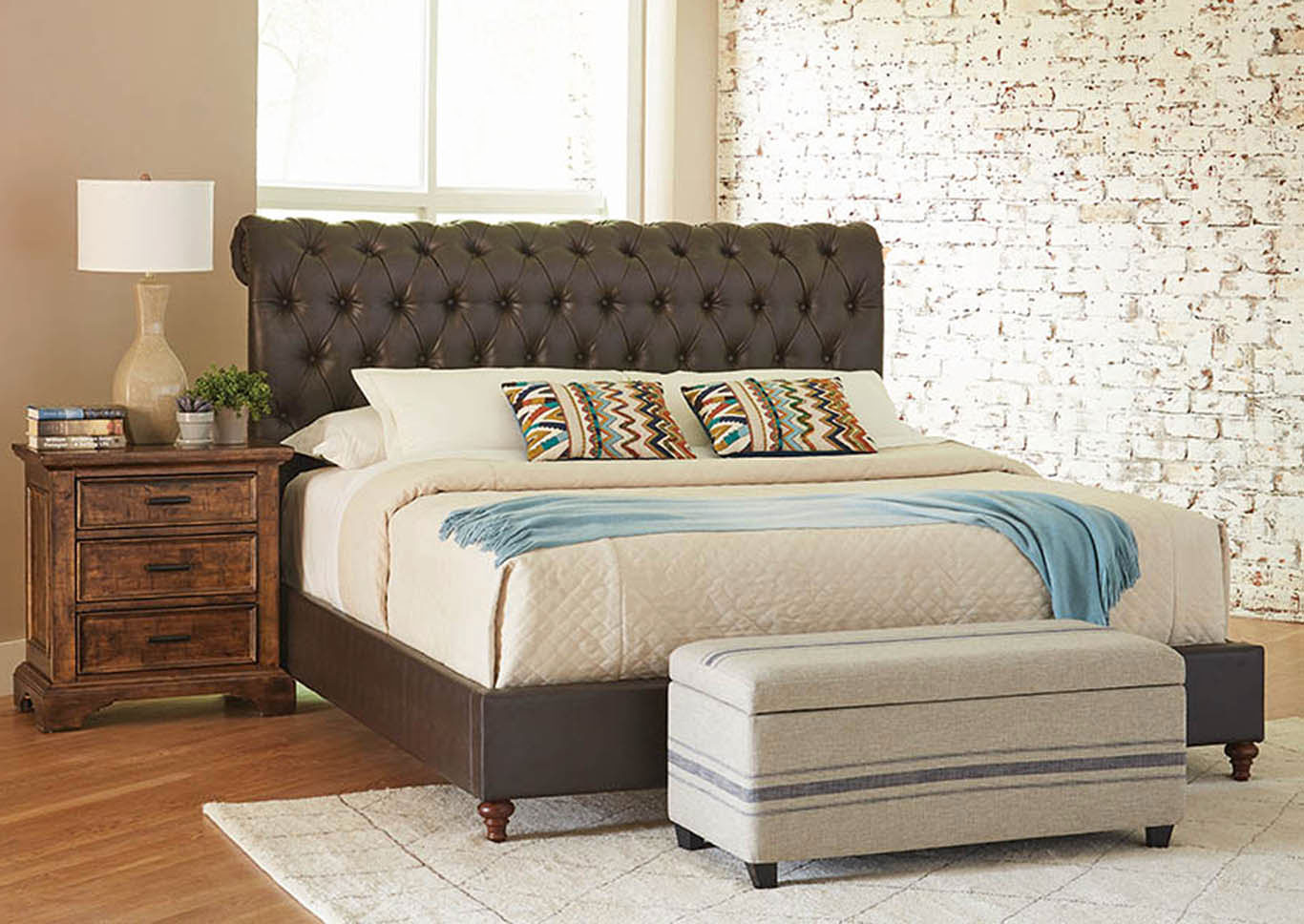 Gresham Brown & Bourbon Upholstered California King 5 Piece Bedroom Set,Coaster Furniture