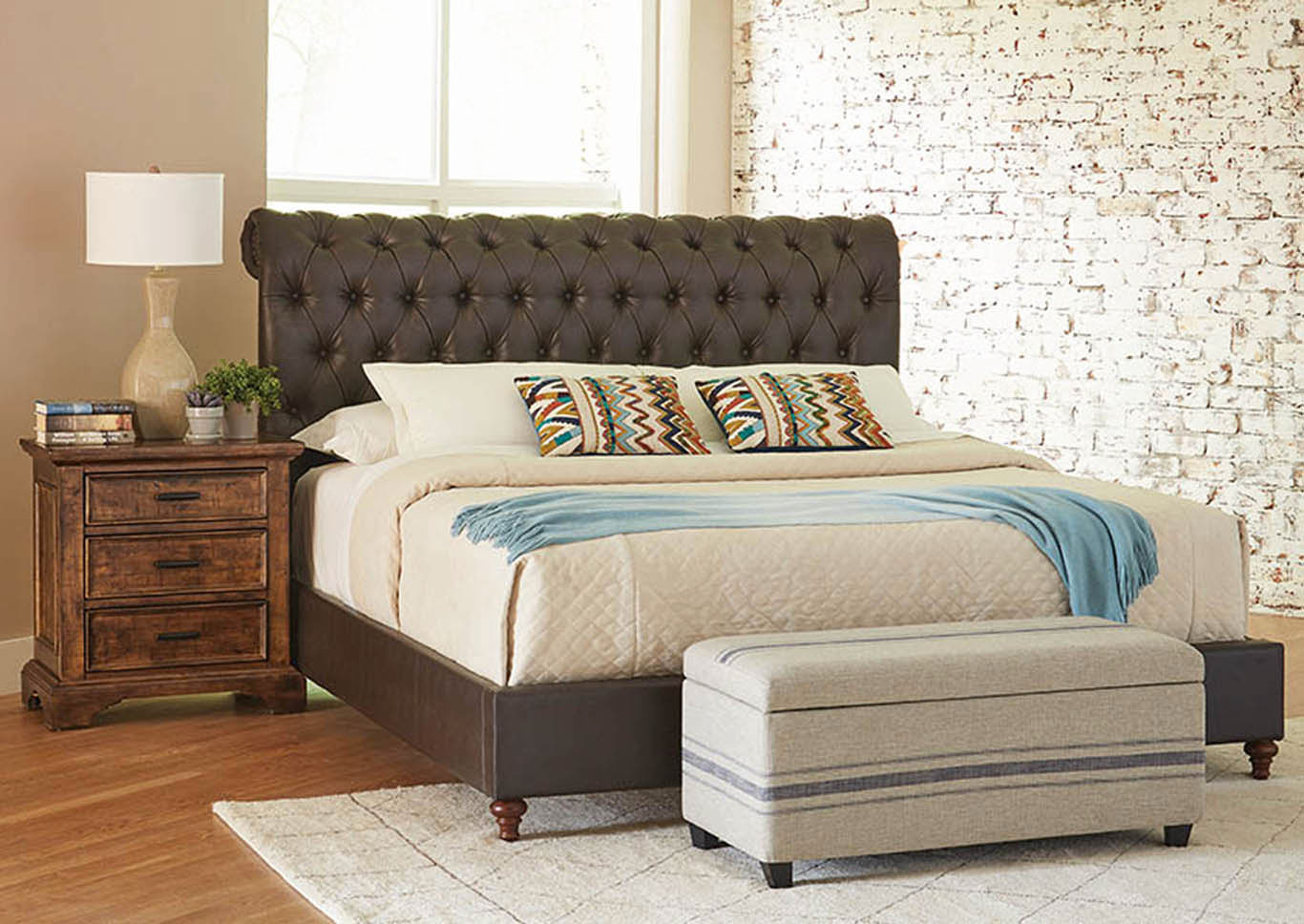 Gresham Brown & Bourbon Upholstered Queen 5 Piece Bedroom Set,Coaster Furniture