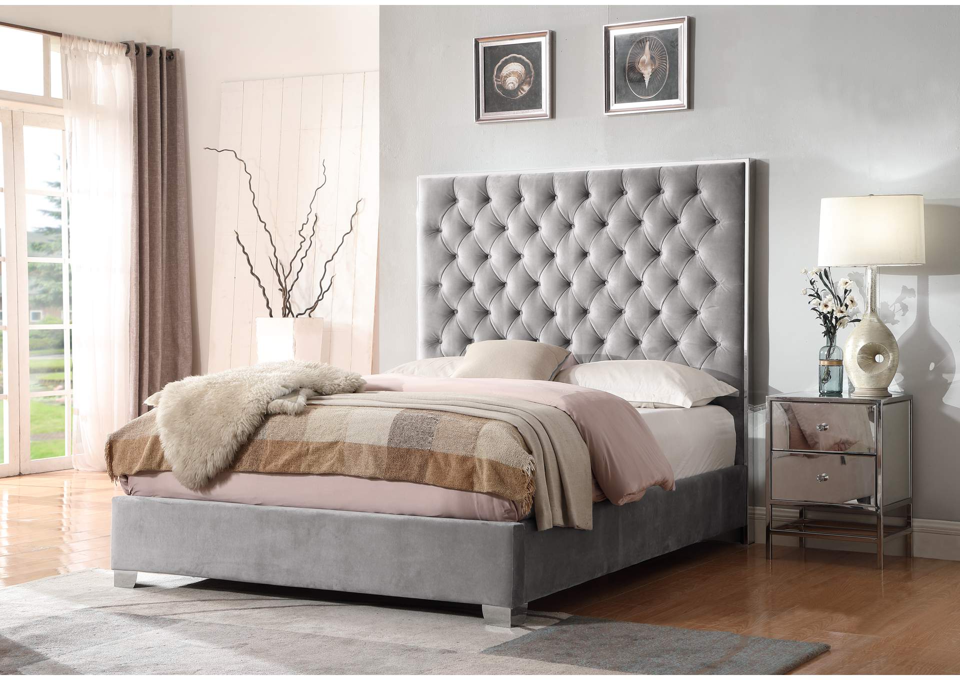 Lacey King Upholstered Bed,Emerald Home Furnishings