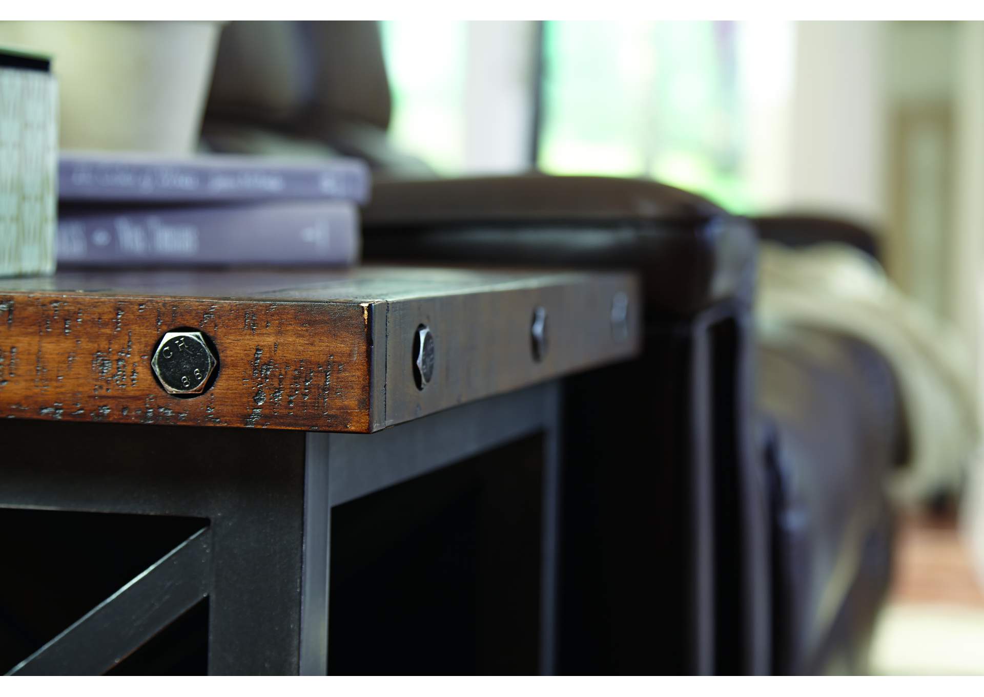 Carpenter End Table,Flexsteel