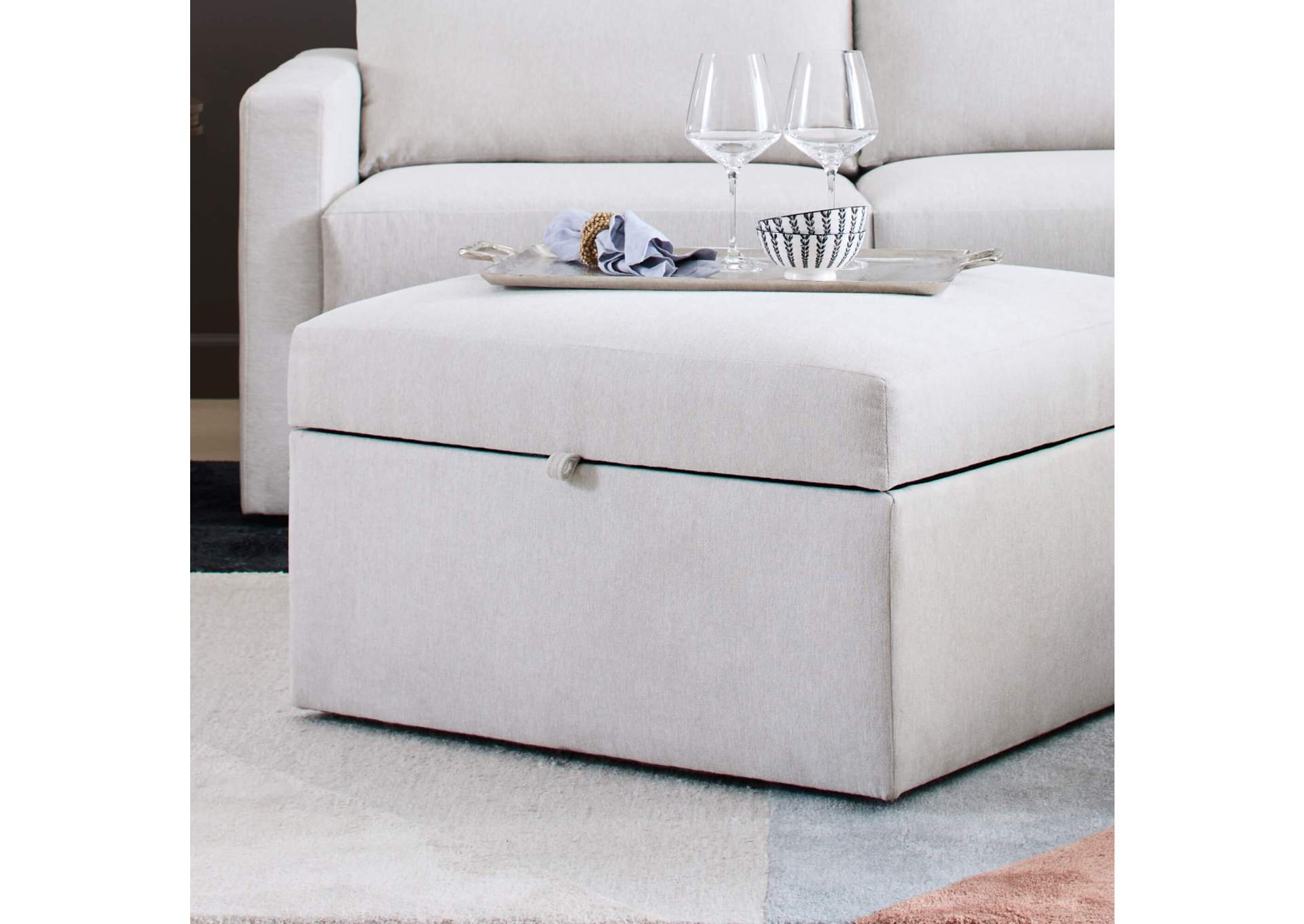 Flex Ottoman With Storage,Flexsteel