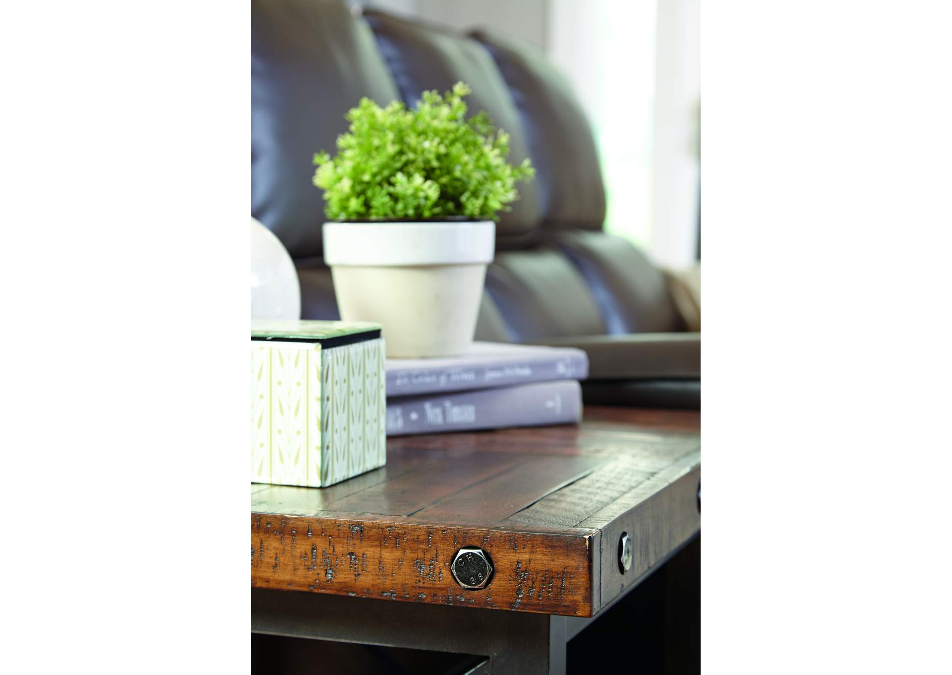 Carpenter End Table,Flexsteel