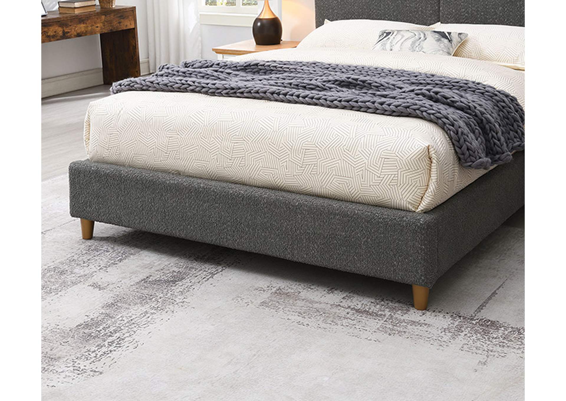 Stavern E.King Bed,Furniture of America
