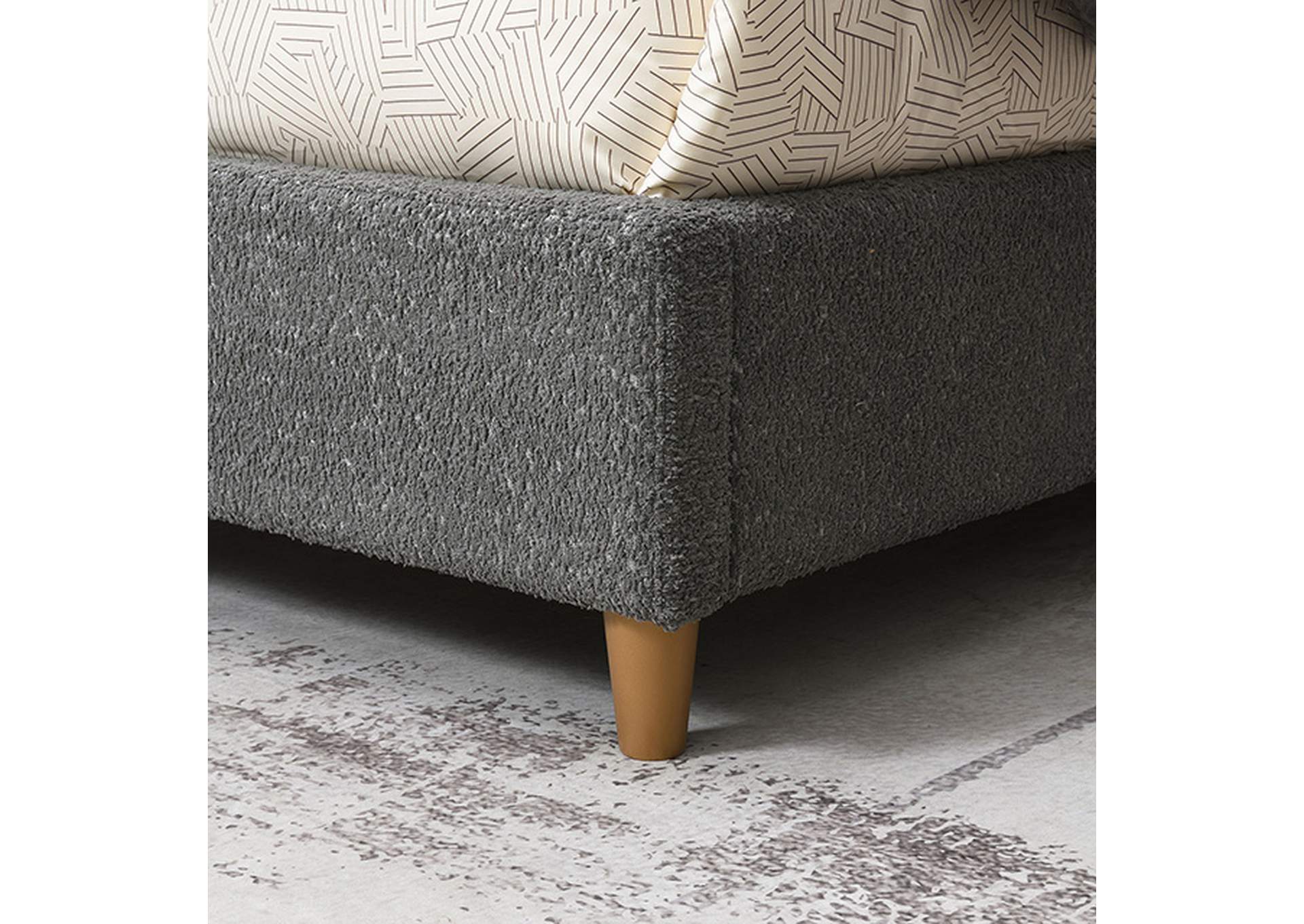 Stavern E.King Bed,Furniture of America