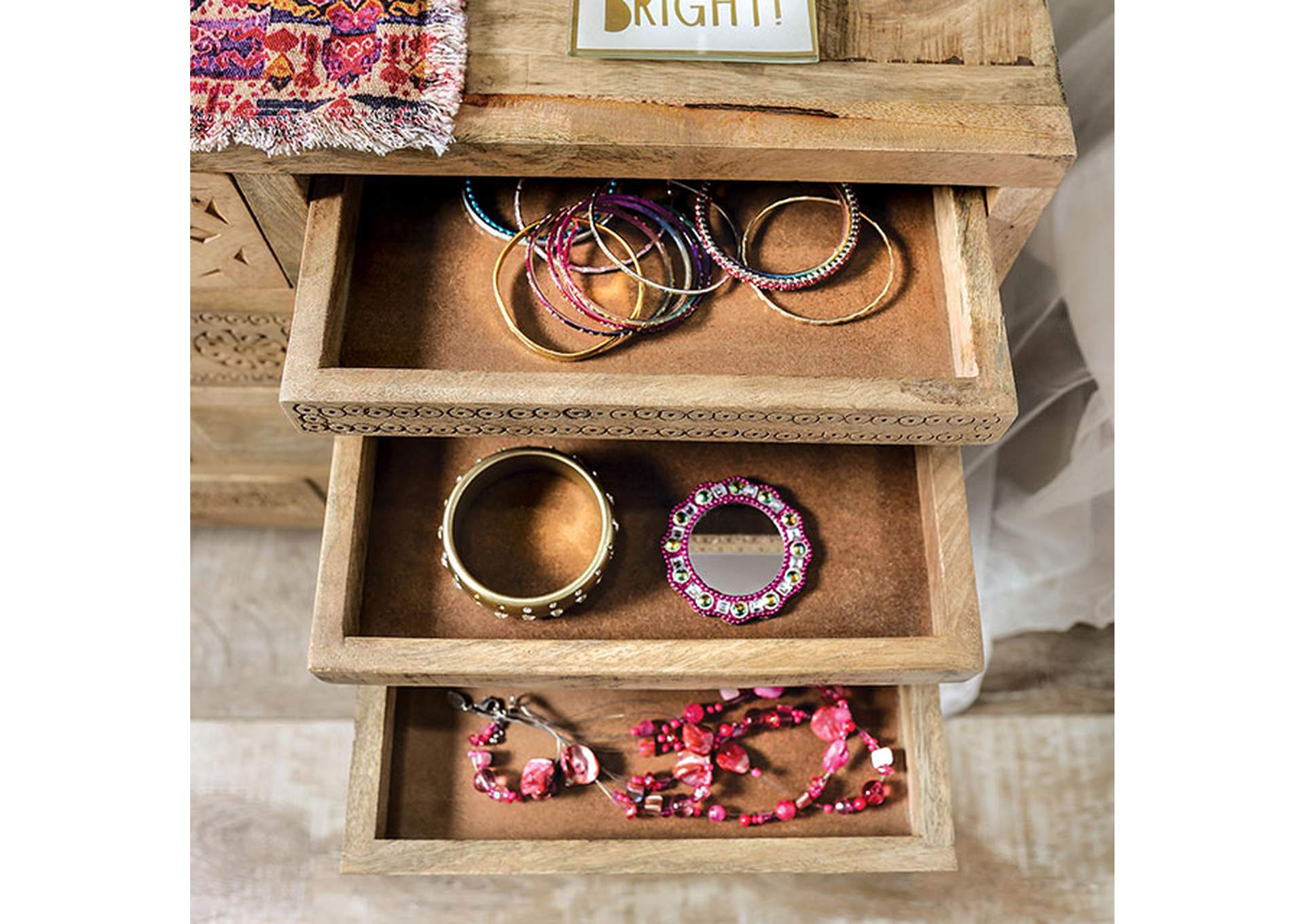 Blanchefleur Chest,Furniture of America