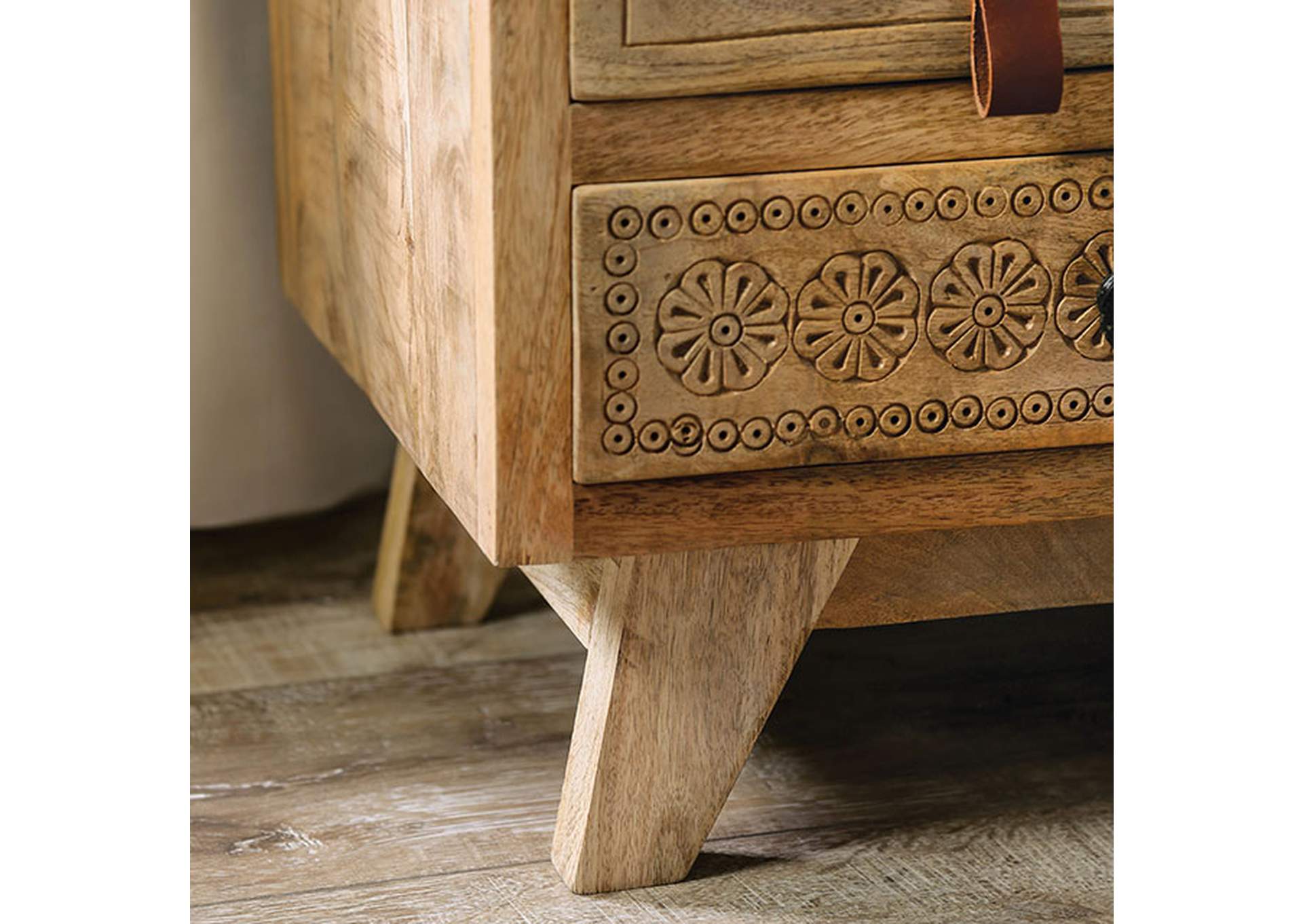 Blanchefleur Chest,Furniture of America