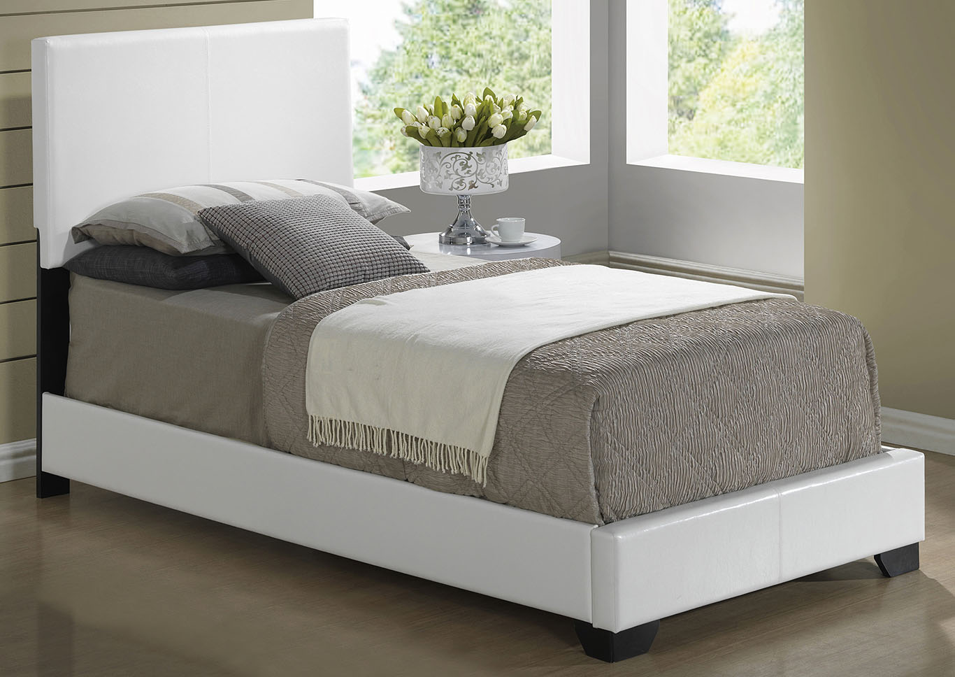 White Twin Platform Bed,Global Furniture USA