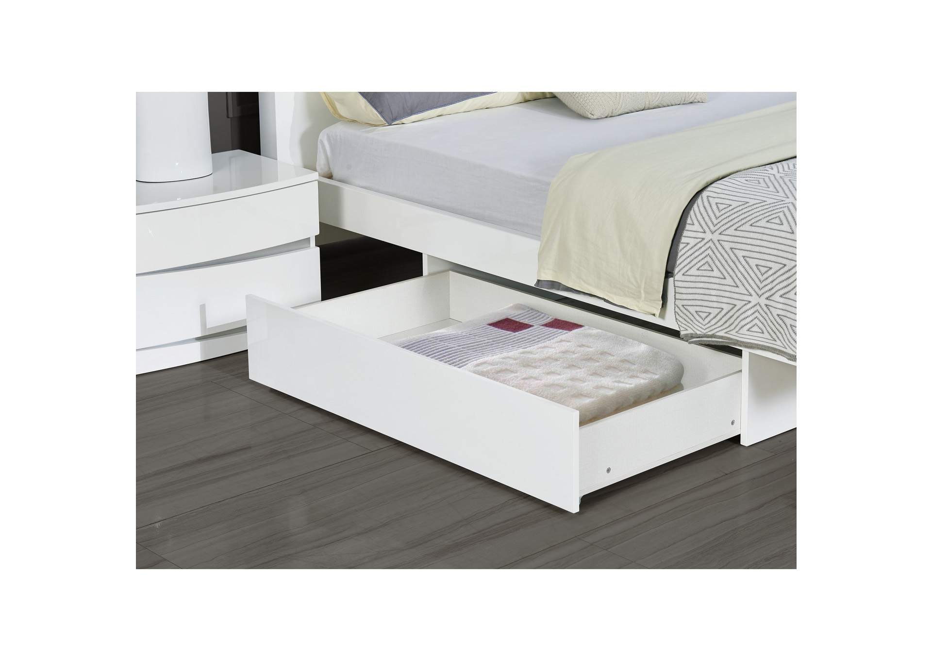 Aurora White Full Bed,Global Furniture USA