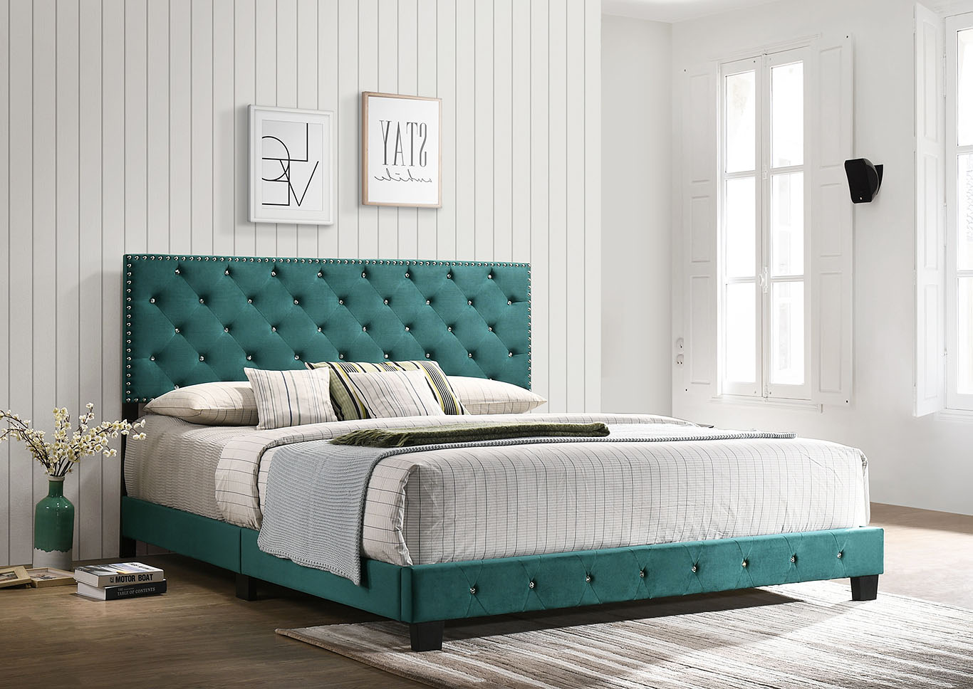 Suffolk Green King Bed,Glory Furniture