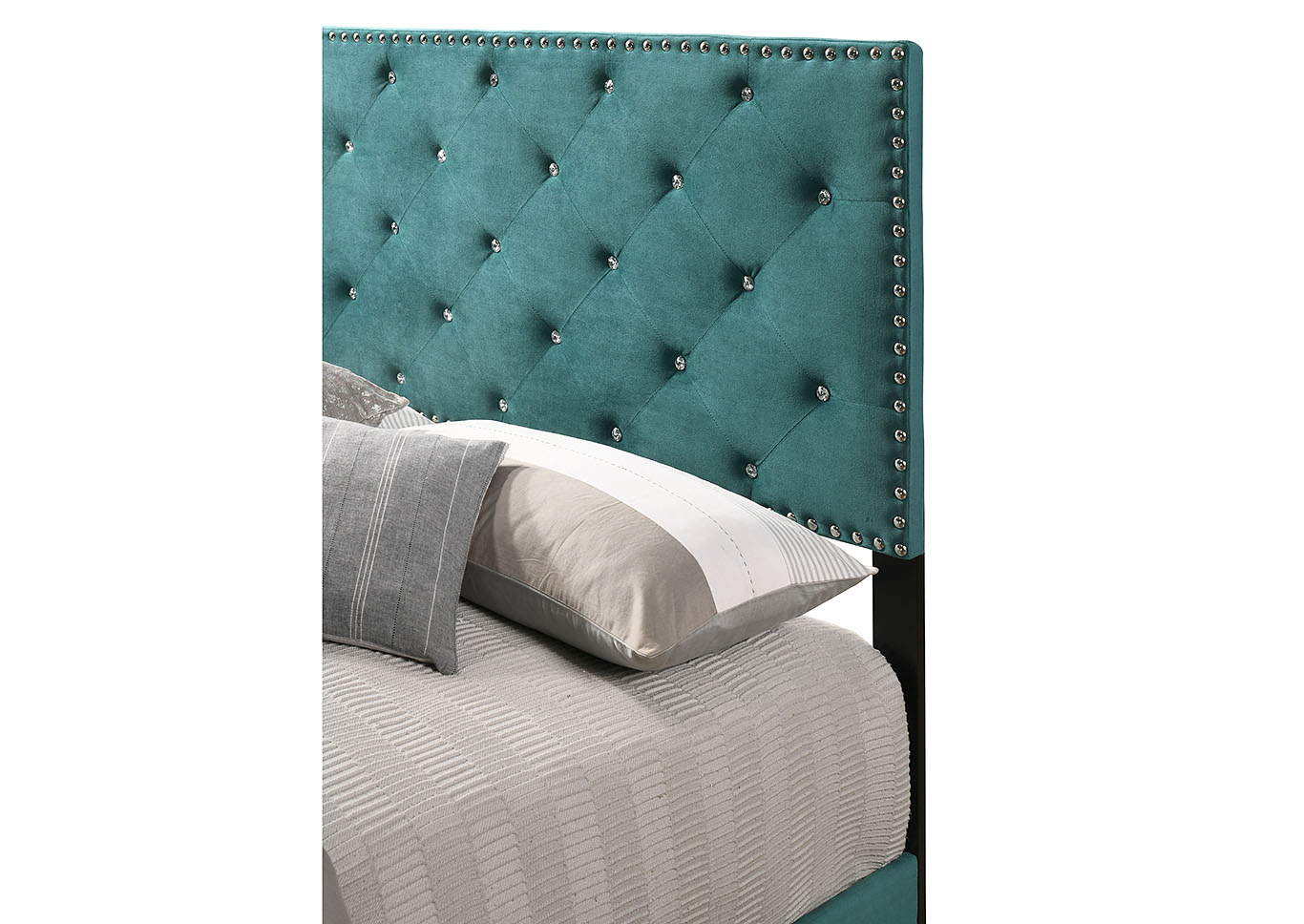 Suffolk Green Queen Bed,Glory Furniture