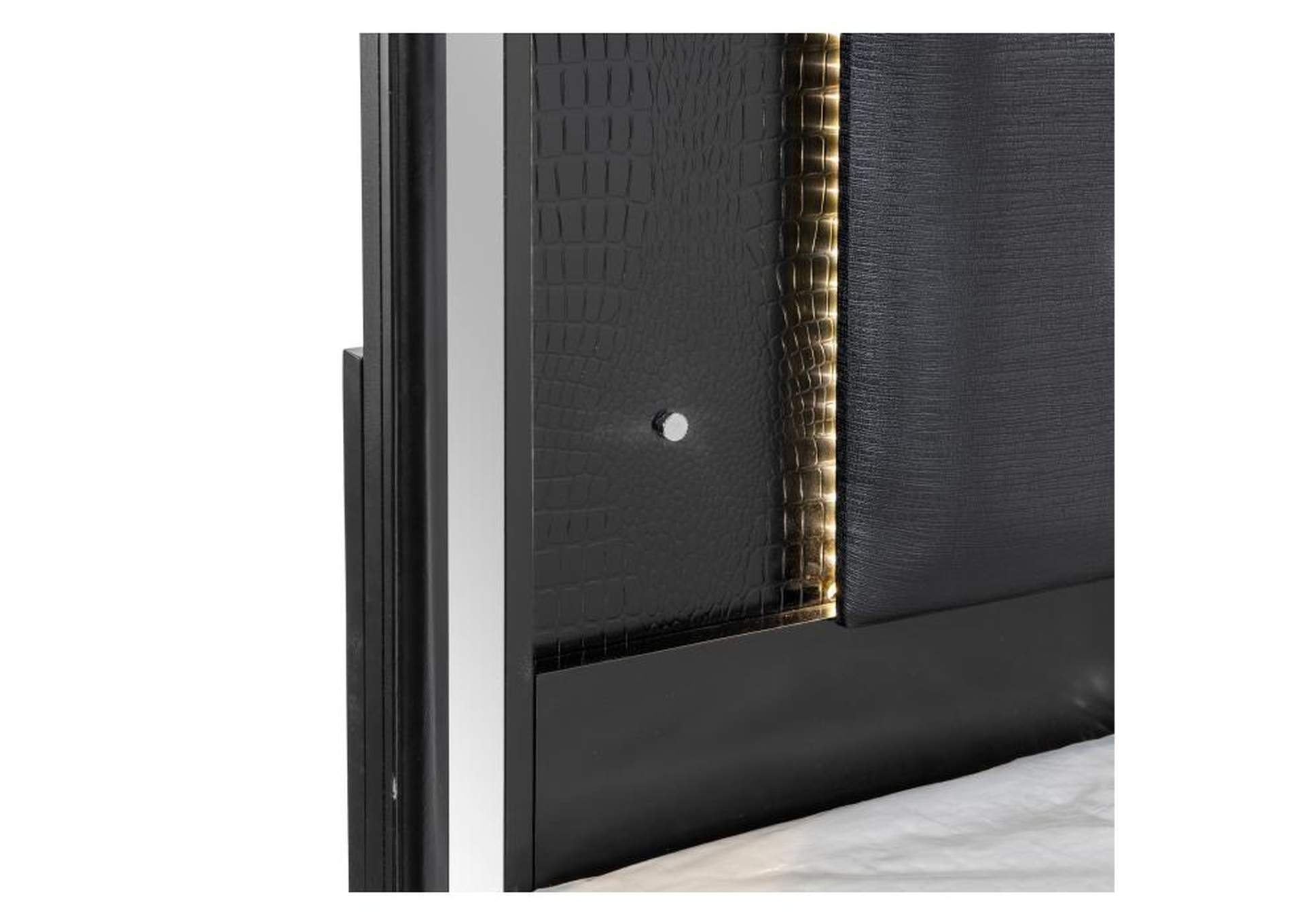 Aveline Eastern King Bed,Homelegance