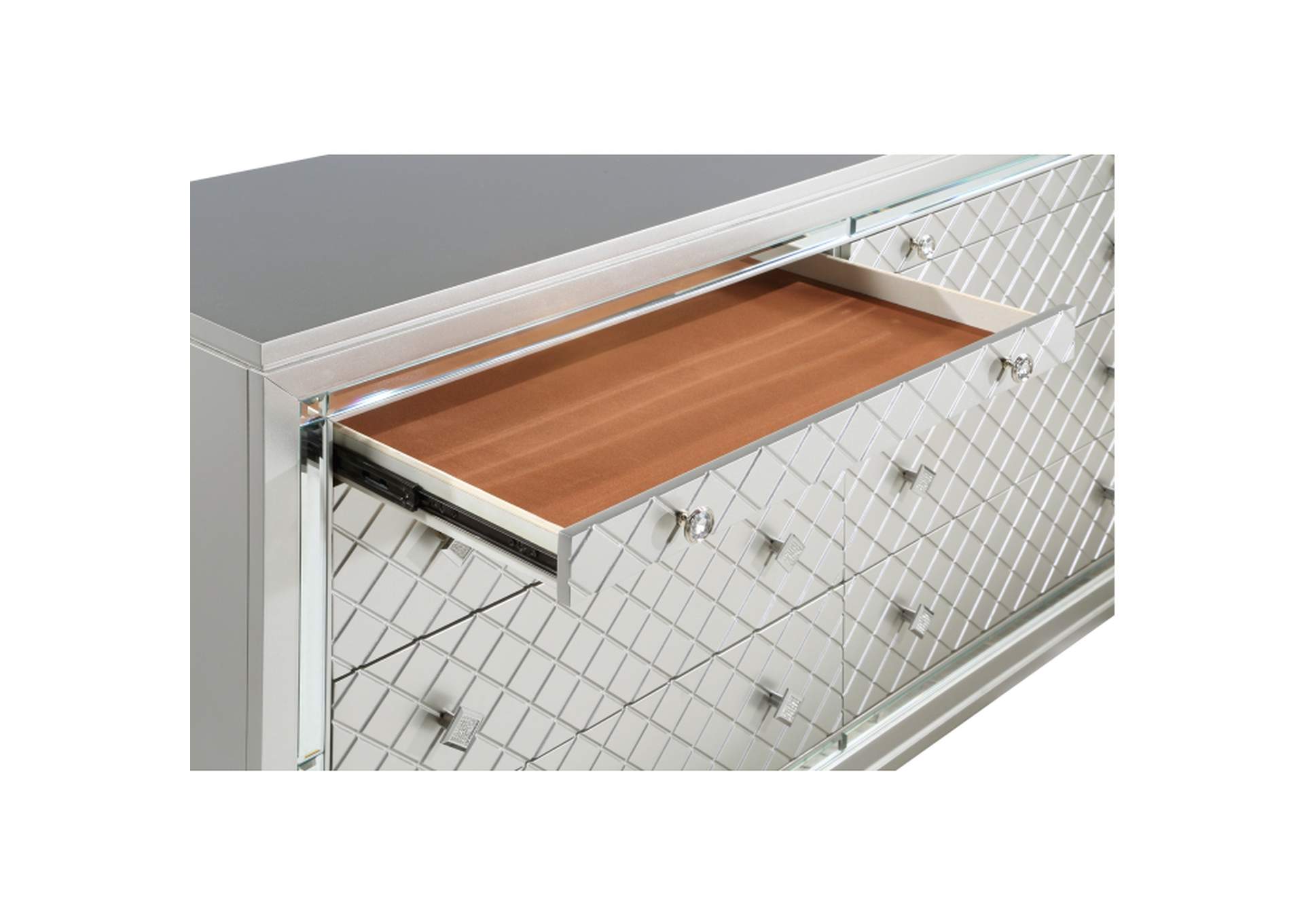 Leesa Dresser,Homelegance