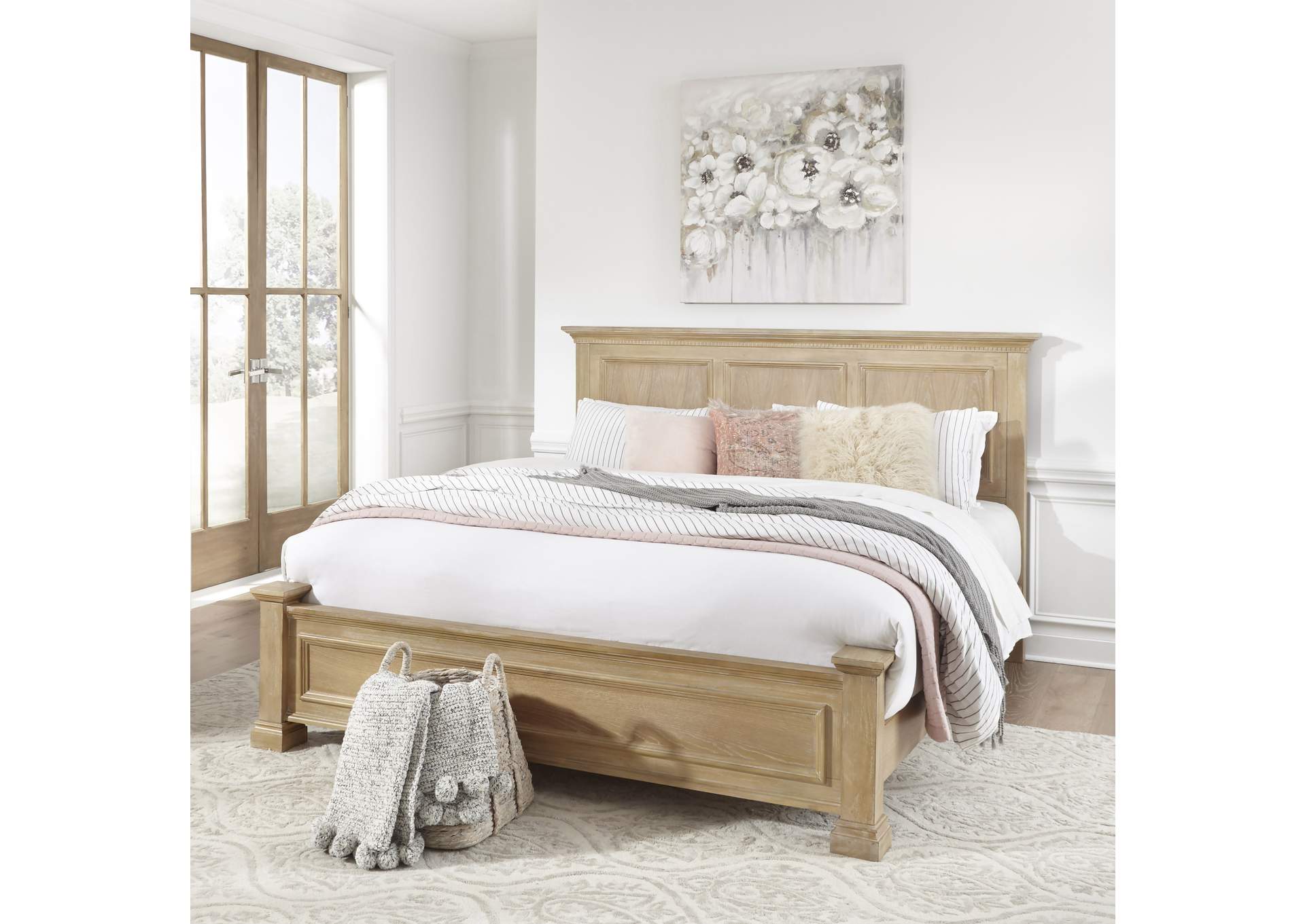 Manor House Brown King Bed,Homestyles